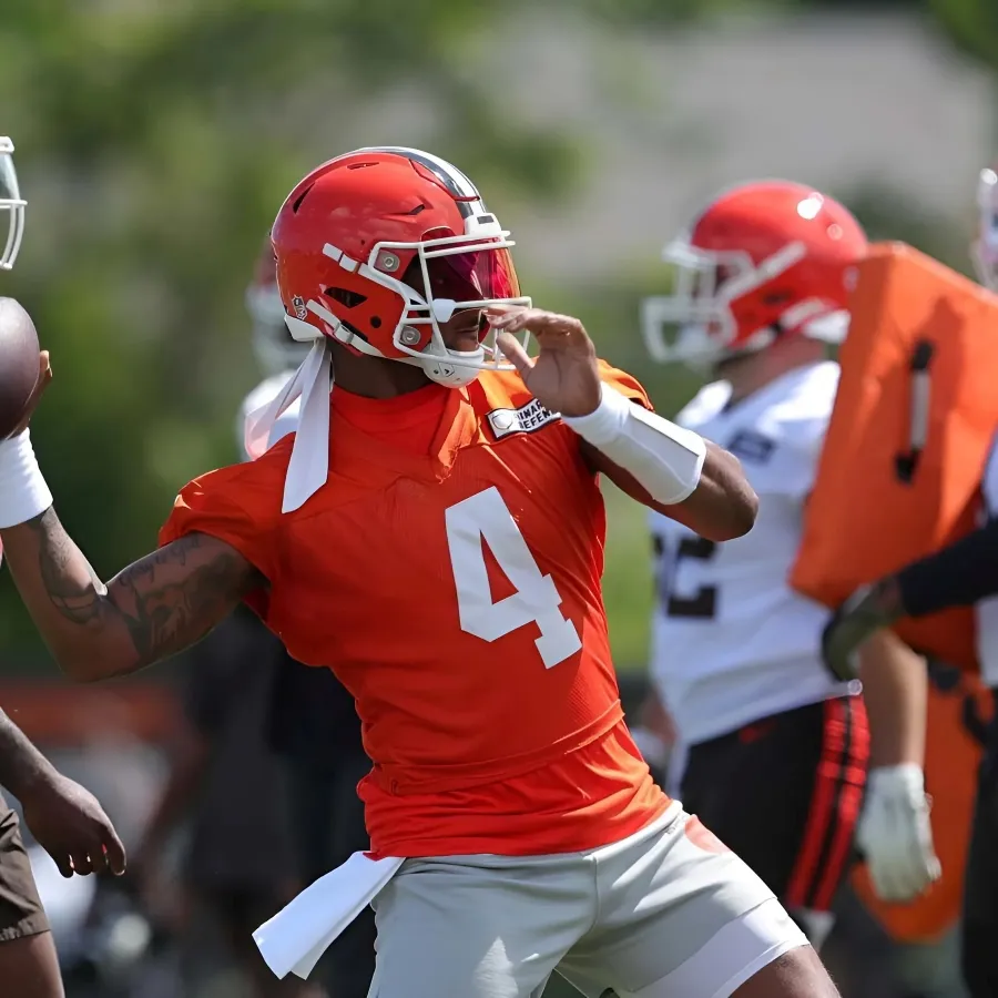 NFL Insider Clarifies Report on Browns QB Deshaun Watson Amid Controversy