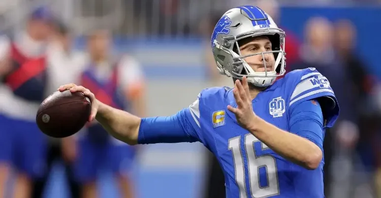 Lions Fans Angry With Refs Over No Flag on Jared Goff Interception