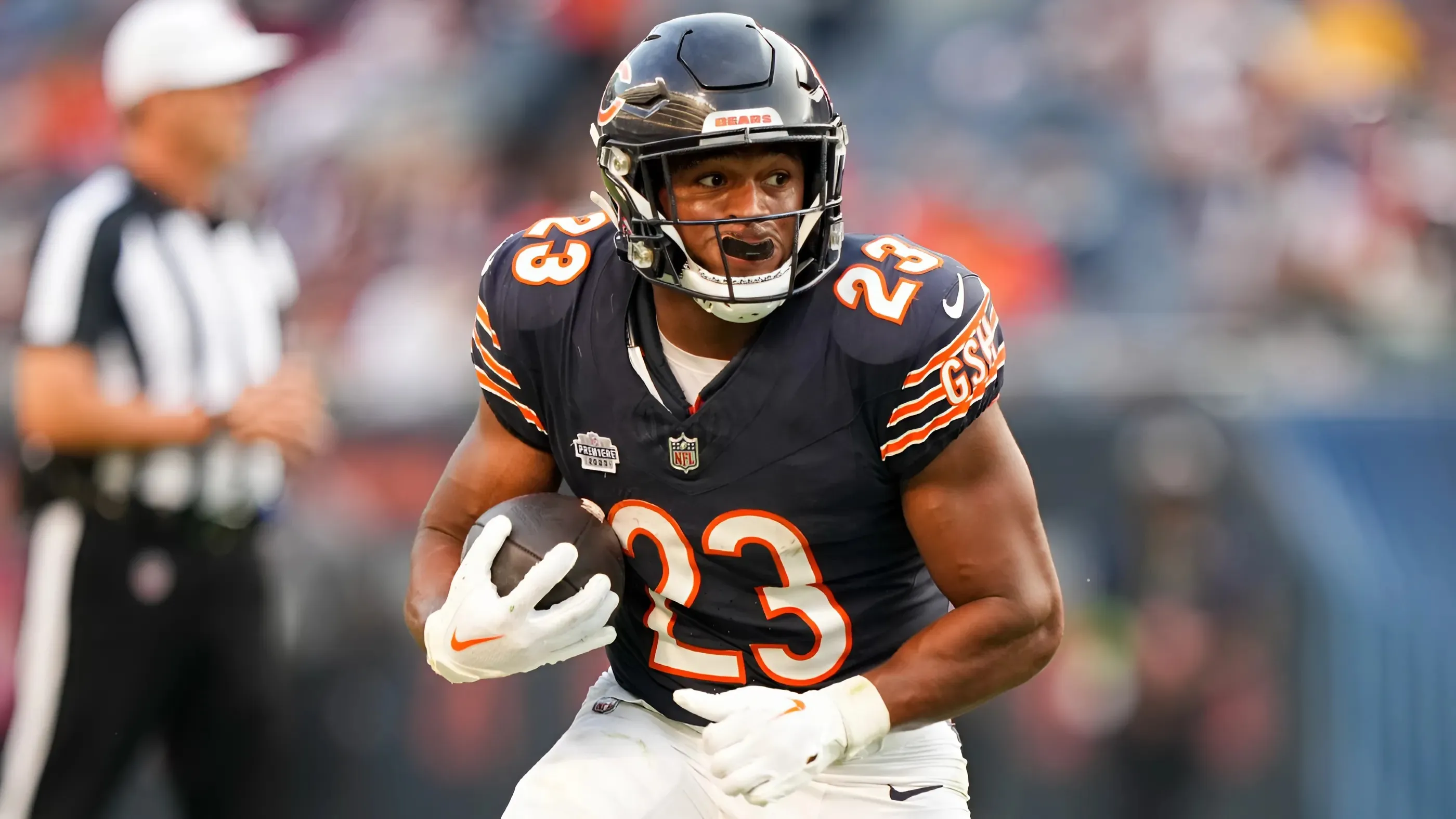 Bears’ Roschon Johnson Sounds Off After Texans LB Punched Him