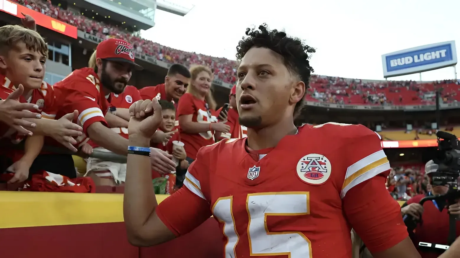 Former NFL QB Defends Chiefs Amid Week 2 Controversy