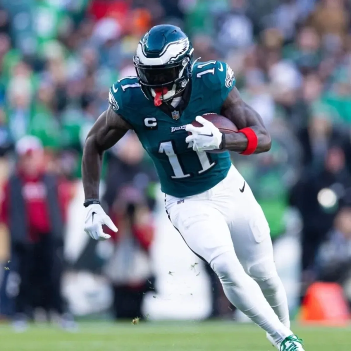 Report: Eagles WR A.J. Brown could miss 'a couple of weeks'