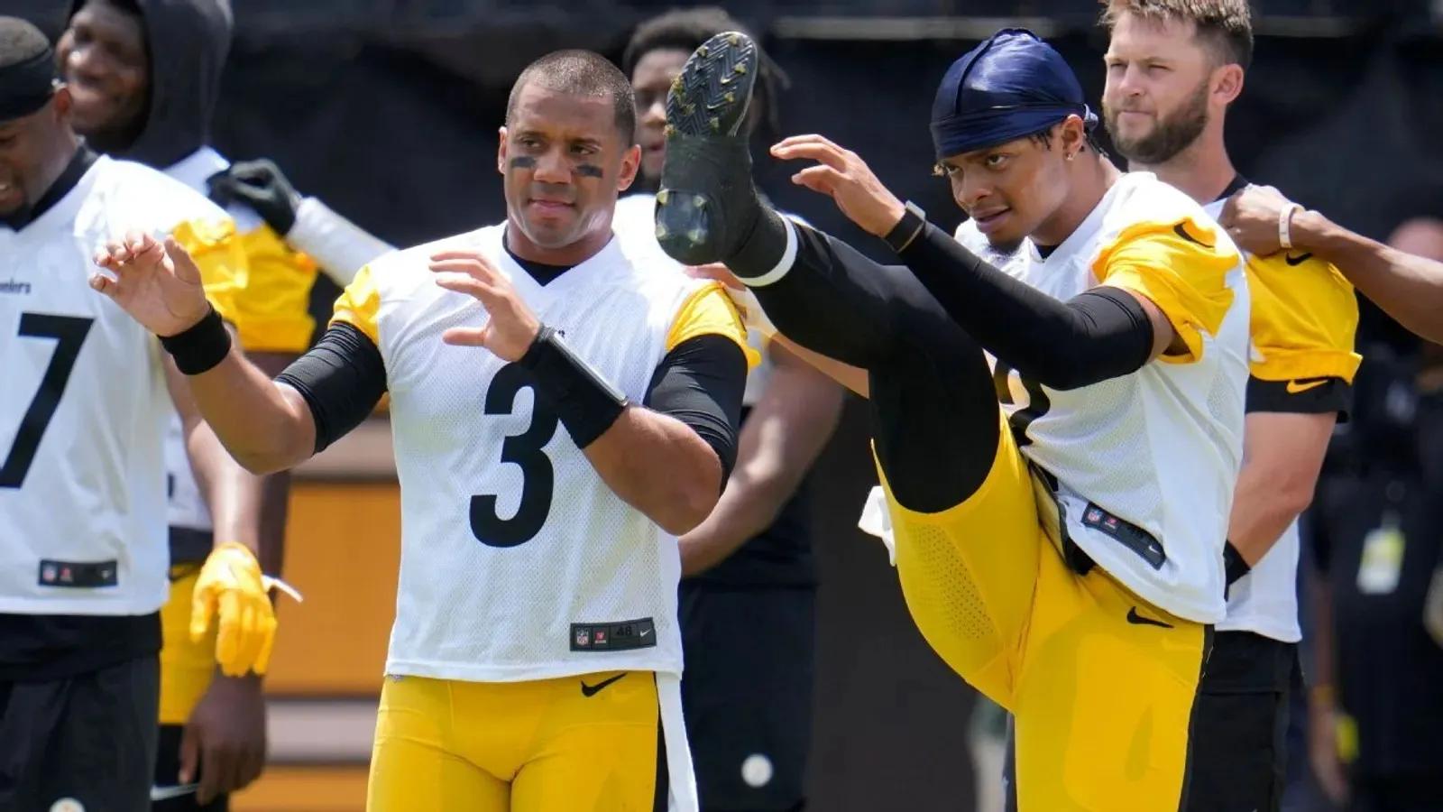 Steelers Great Ben Roethlisberger Endorses A Starting Quarterback In Pittsburgh