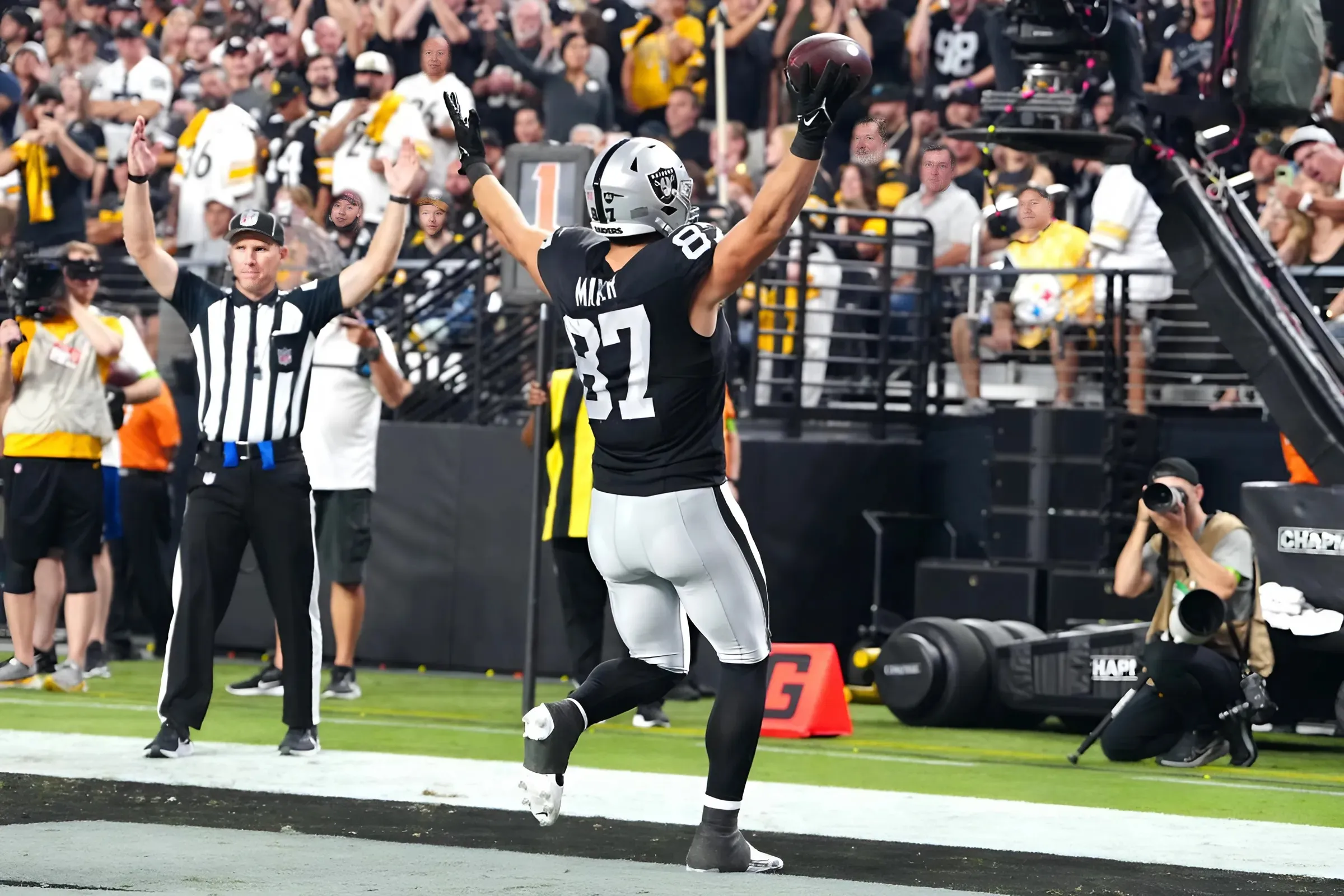 Proposed Trade Swaps Raiders TE Michael Mayer for All-Pro Pass Rusher