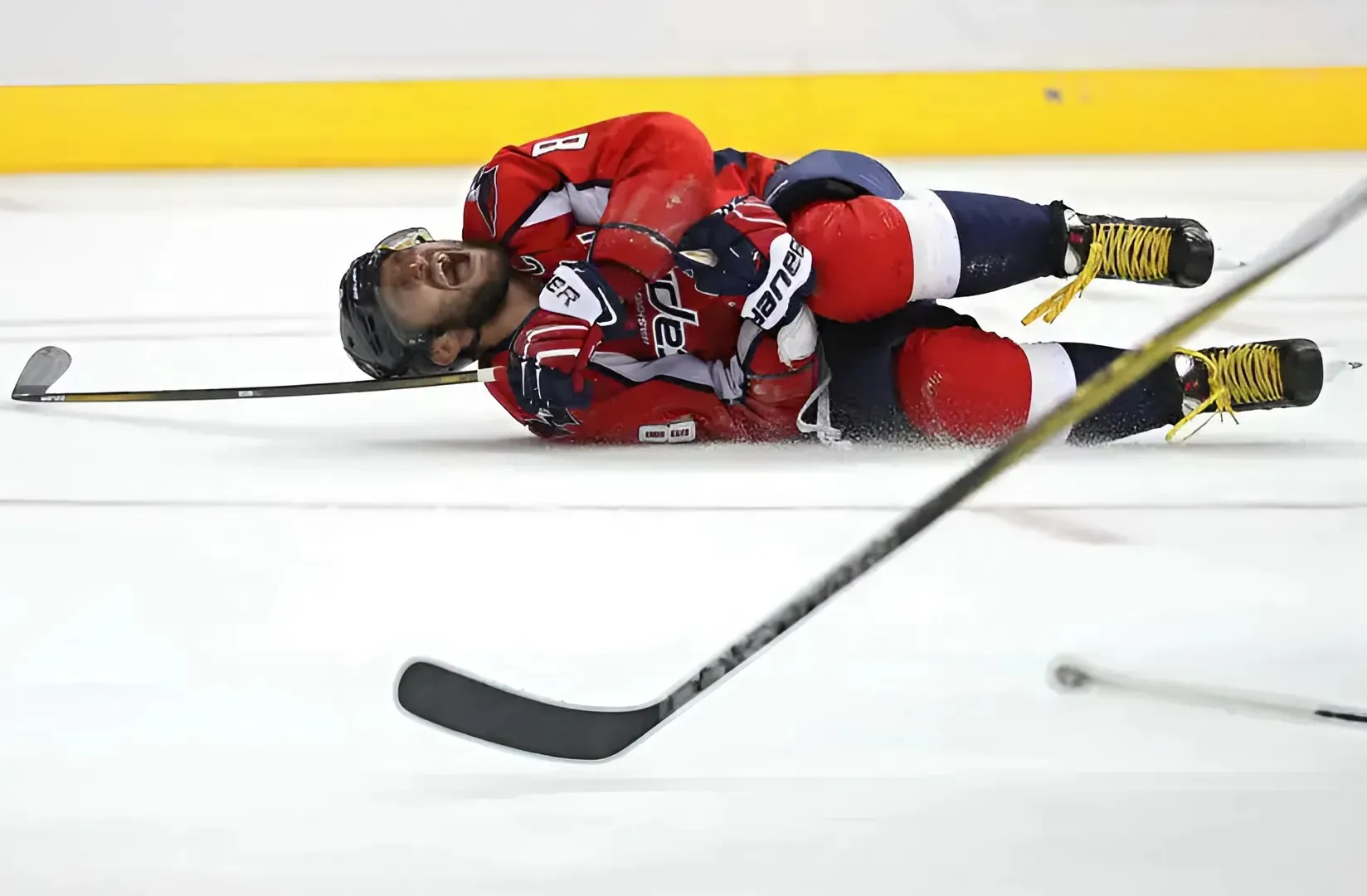 Capitals’ Alex Ovechkin suffers concerning injury at informal skate