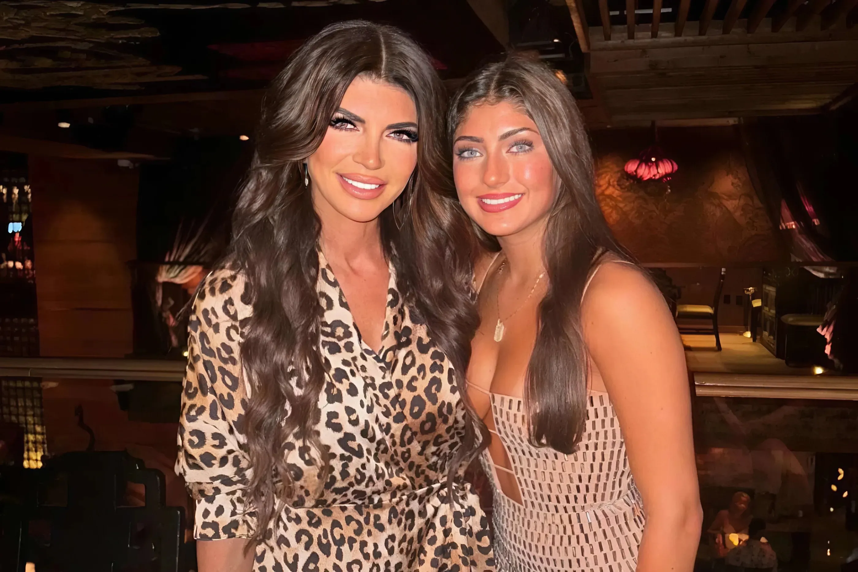 Teresa Giudice Says Daughter Audriana Will 'Always Be My Little Baby' as She Celebrates Her 15th Birthday-quang