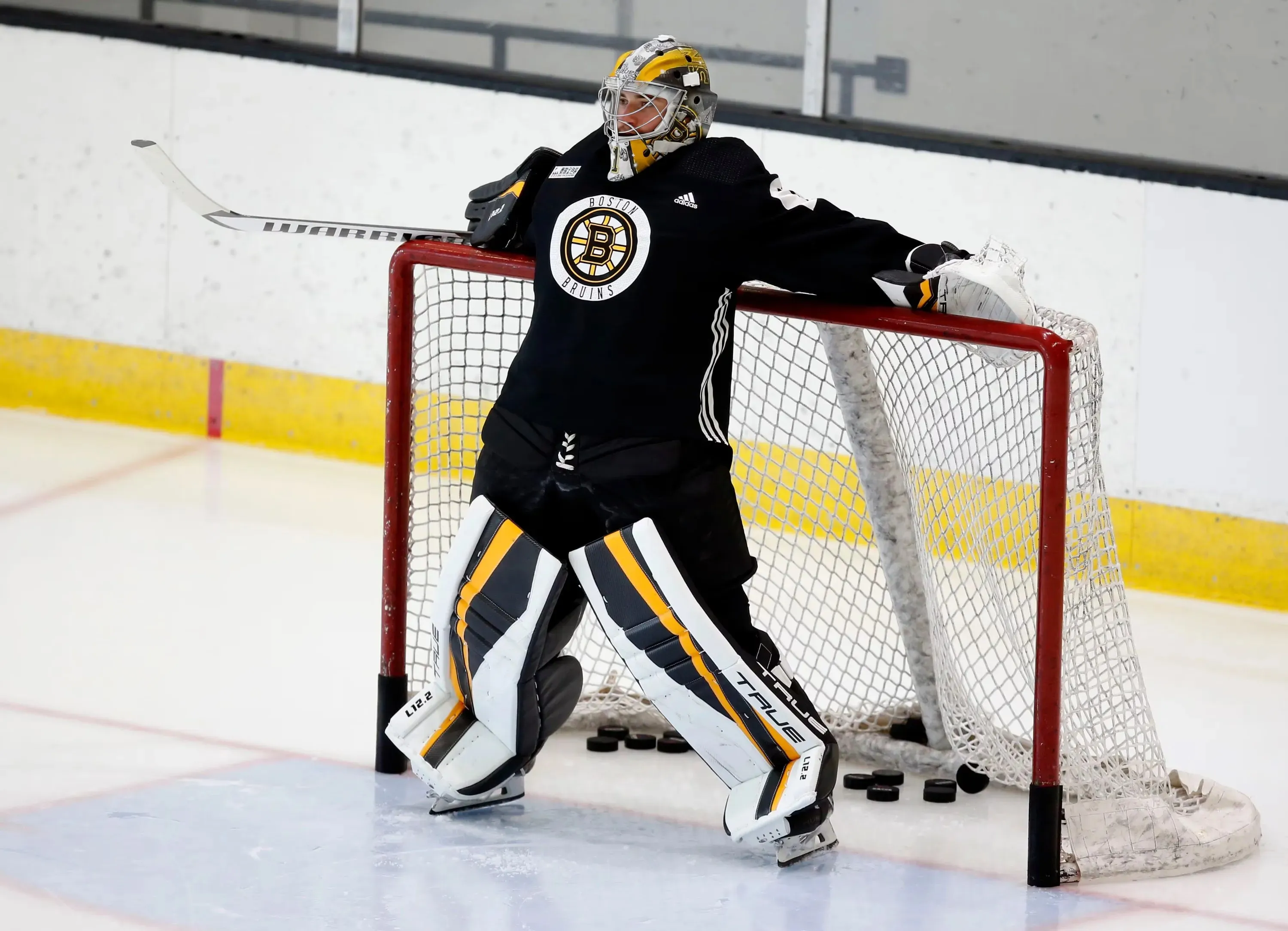 Jeremy Swayman not listed among training camp attendees for the Boston Bruins