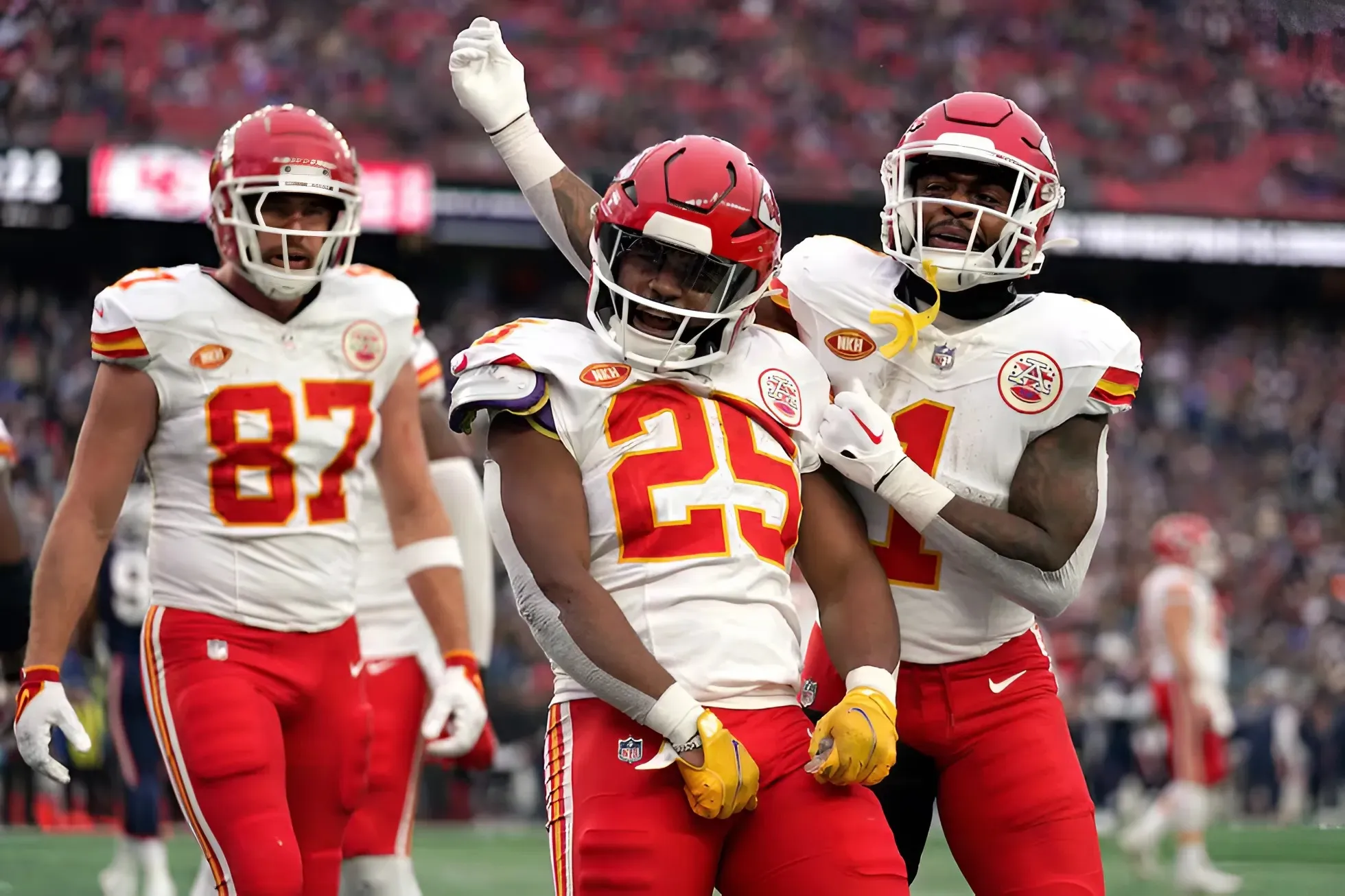 Surprise Chiefs Signing Spells Disappointing End for Clyde Edwards-Helaire in KC