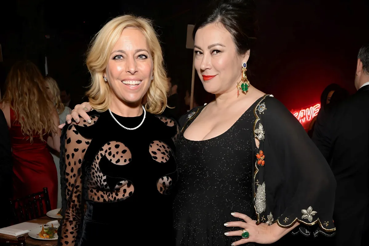 Sutton Stracke is “Finally” Doing Something Major With BFF Jennifer Tilly  - lulu