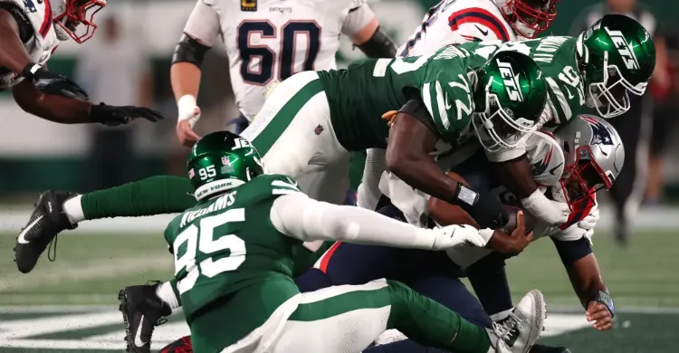 Jets' Will McDonald IV, Micheal Clemons do Jermaine Johnson's sack celly vs. Patriots (video)