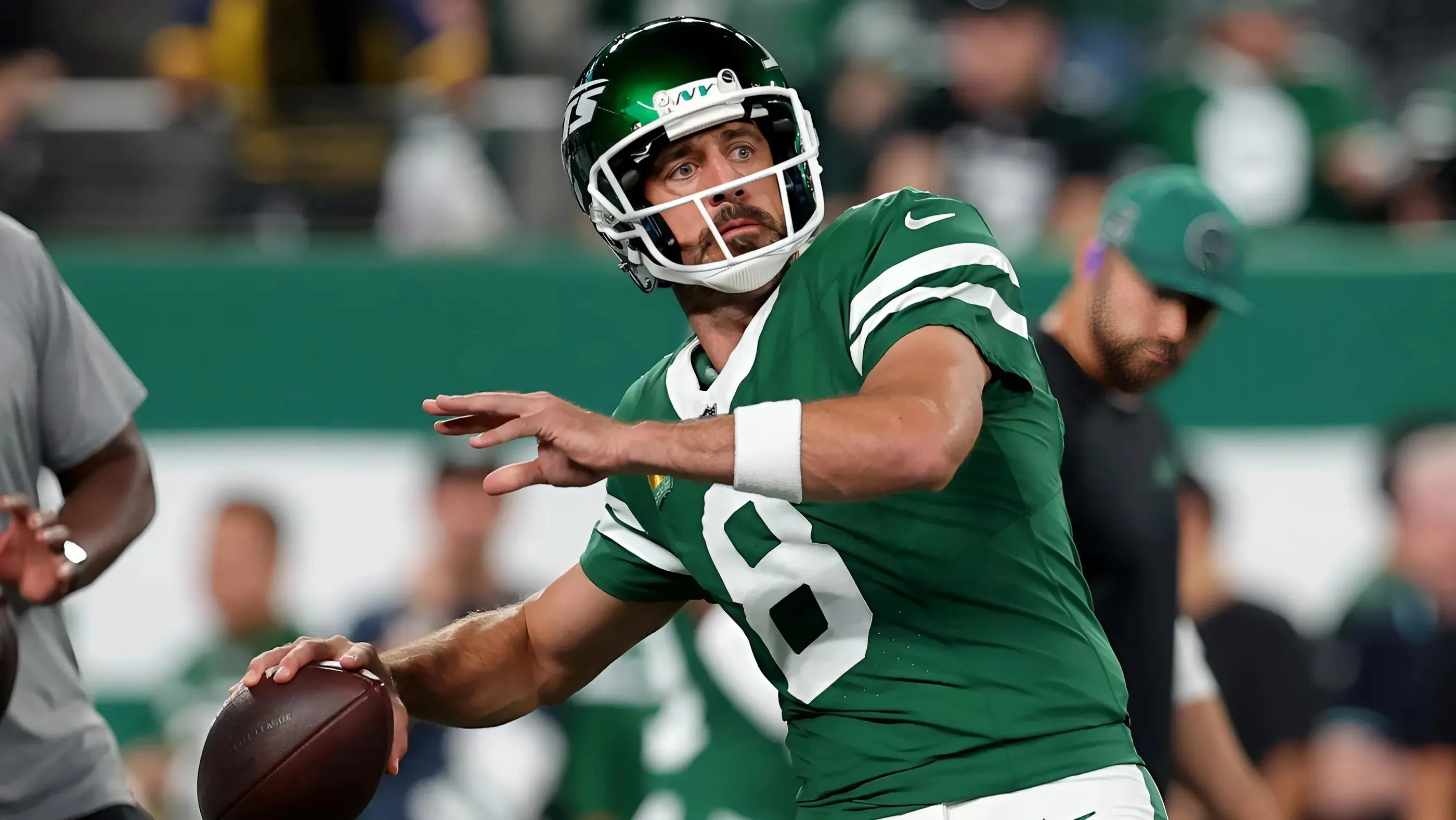 Aaron Rodgers looks like MVP self as NY Jets dominate Patriots on TNF