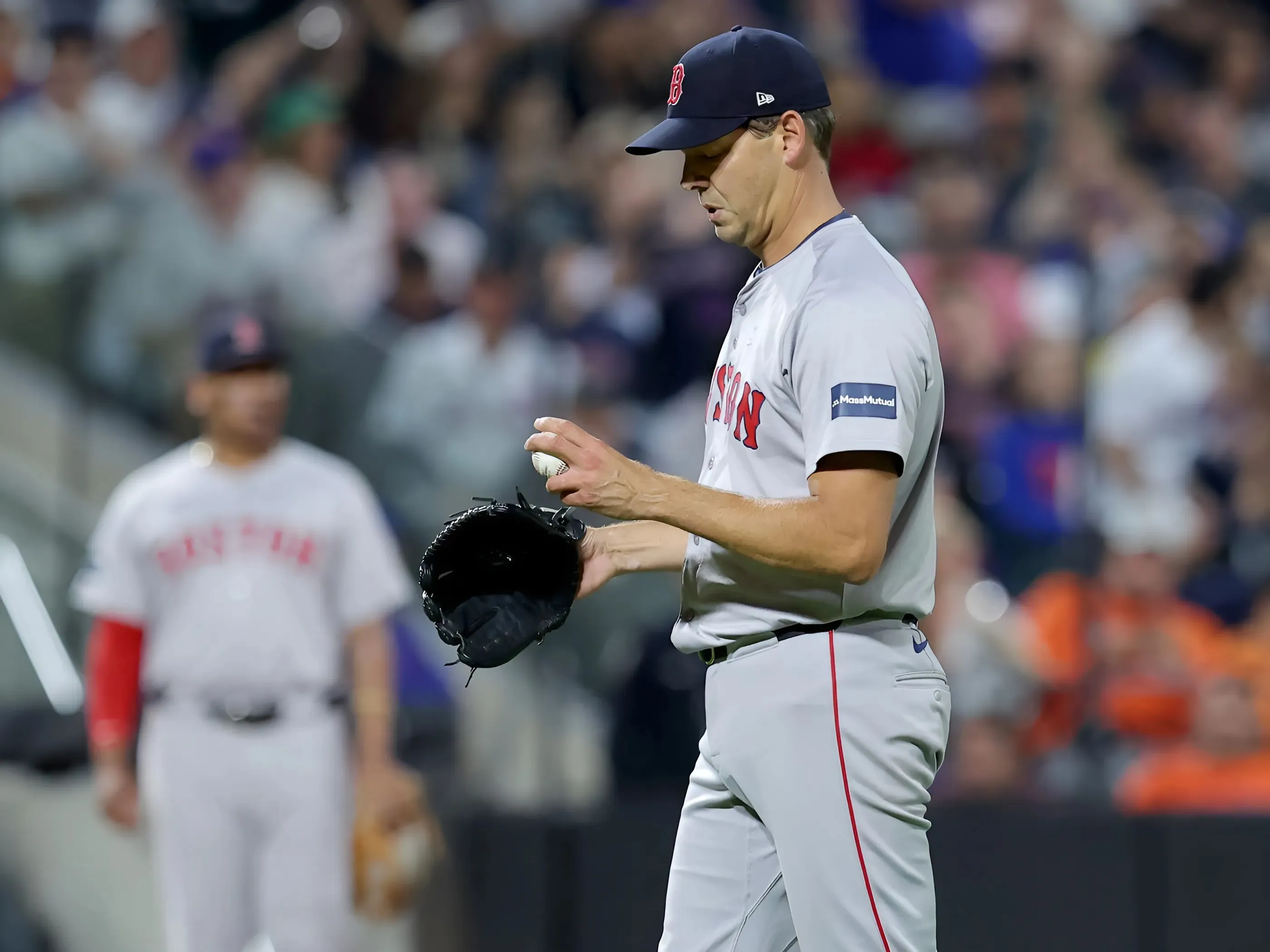 Red Sox try to hold on to fading playoff hopes vs. Twins