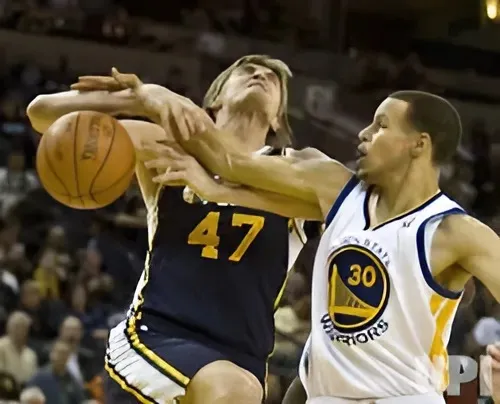 "When I came in, it was the game of the big man" - Andrei Kirilenko says Steph Curry "broke the game"