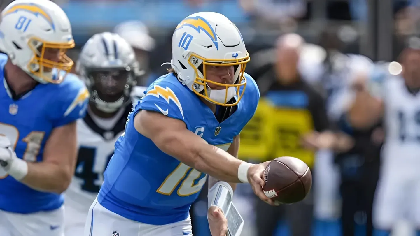 Chargers News: Justin Herbert Injury Update For Week 3 vs Steelers Revealed