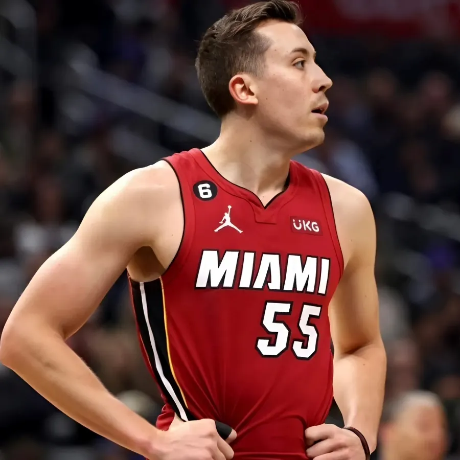 Miami Heat's Duncan Robinson Shows Off Hops In Practice Video