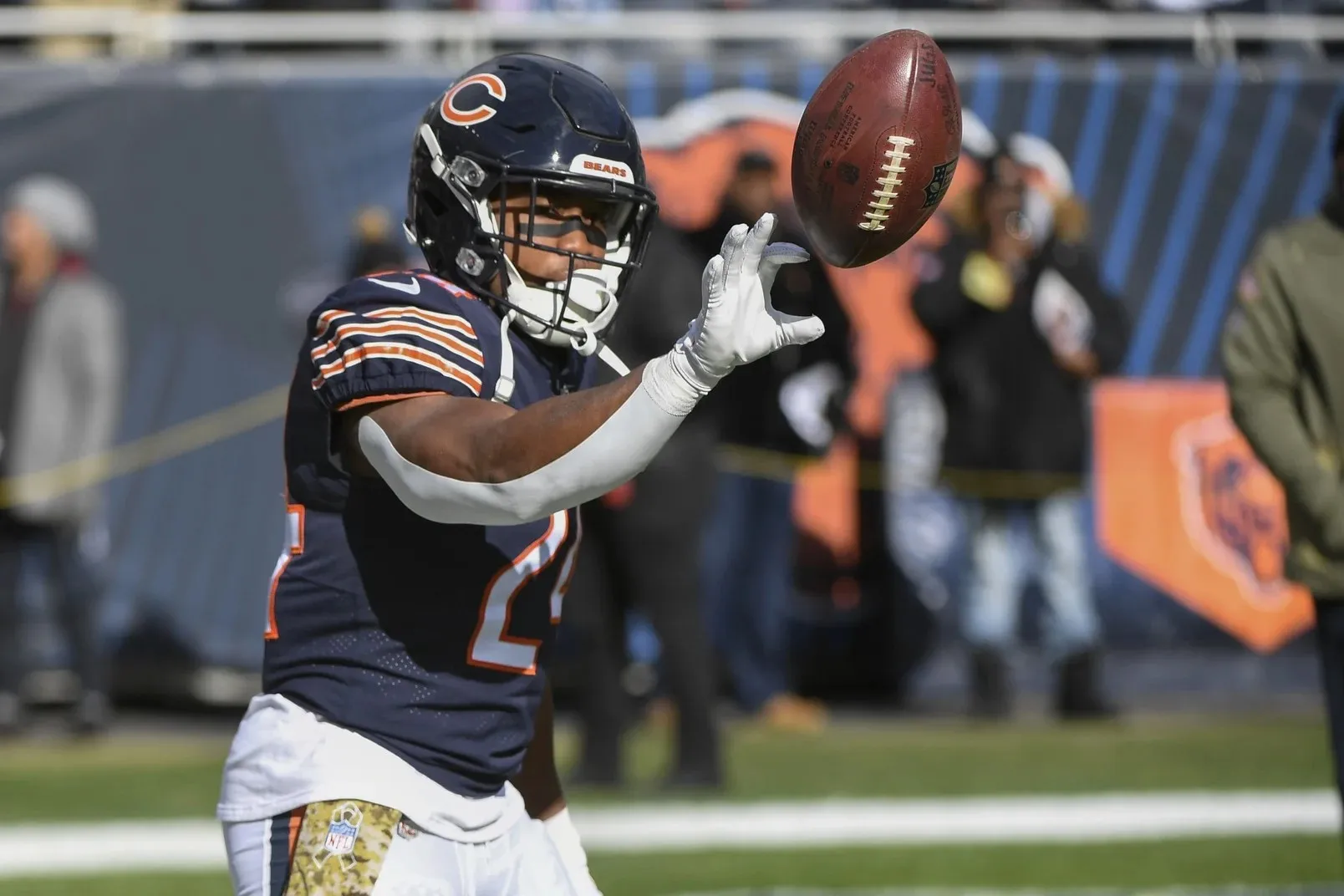 ‘Rising Star’ Bears RB Named Trade Candidate for Cowboys