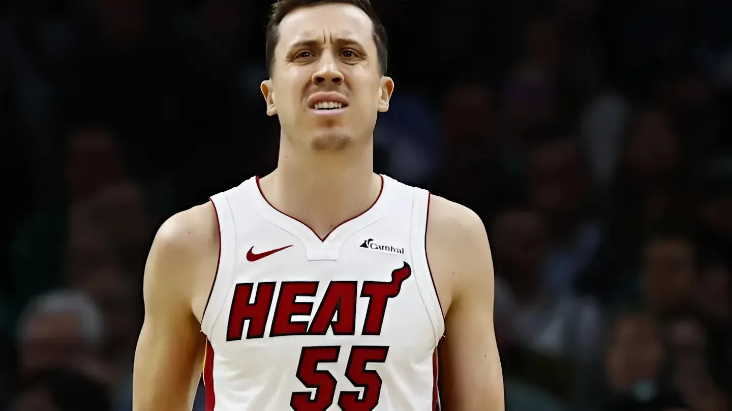 Miami Heat's Duncan Robinson Shows Off Hops In Practice Video