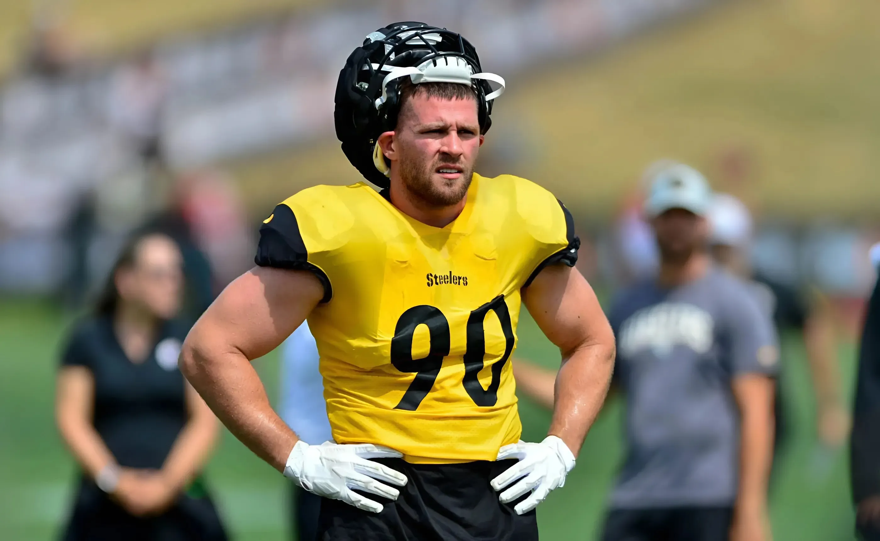 T.J. Watt Expects Smashmouth Game vs. Chargers, Looks Forward to Matchup against Joe Alt ‘Delete’