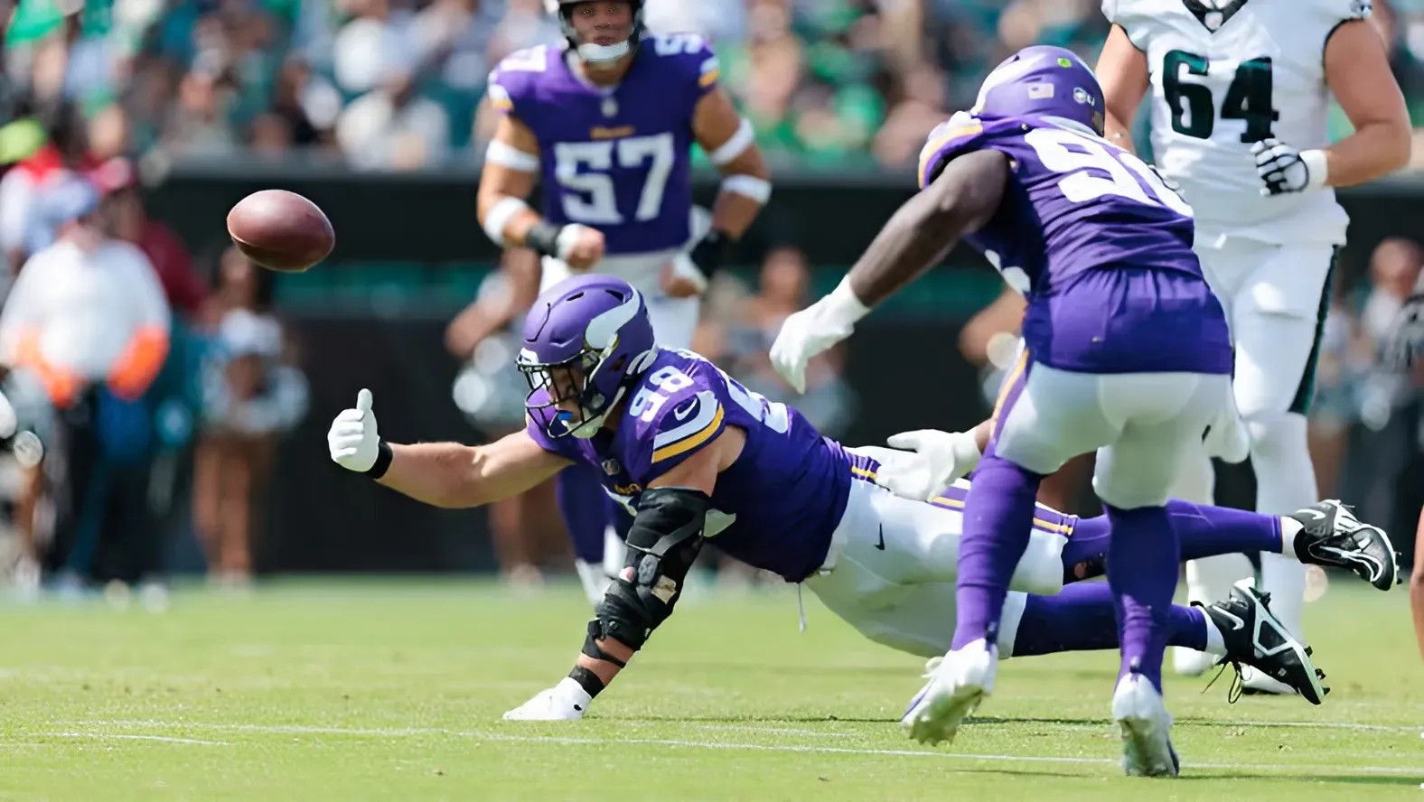 Minnesota Vikings Activate Two Practice Squad Players for Week 3