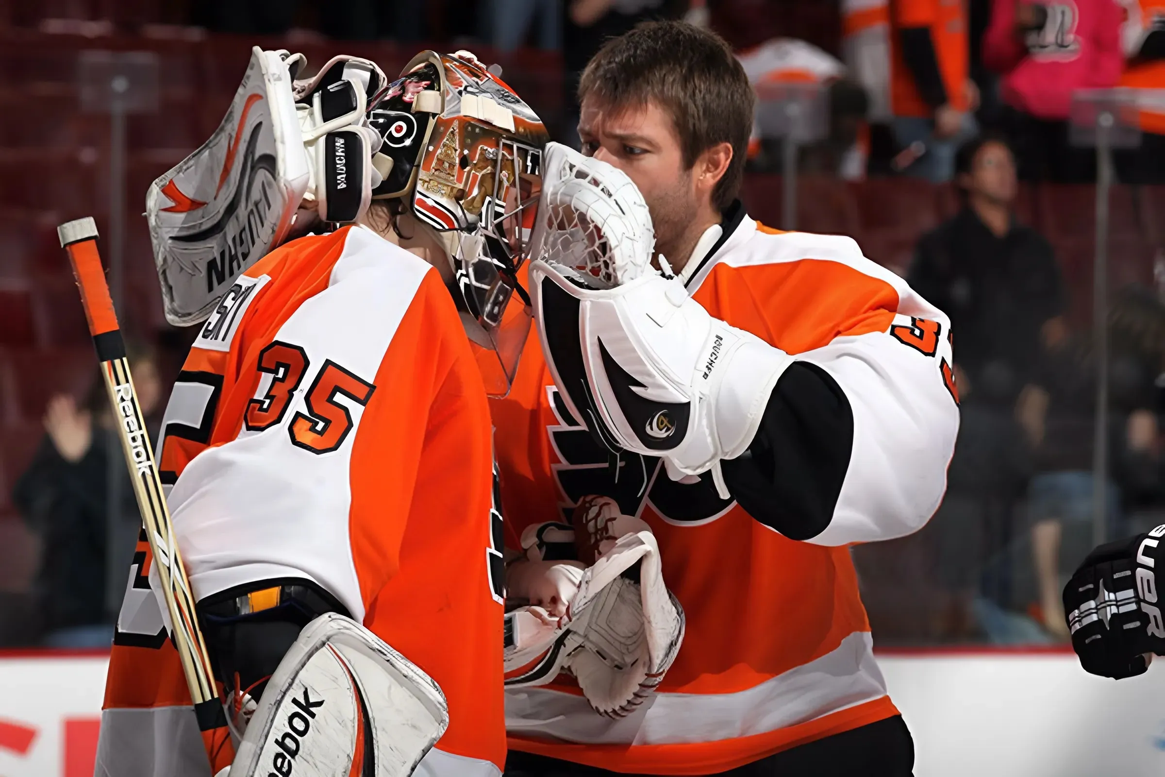 Former Flyers Goalie Nearing Massive New Milestone