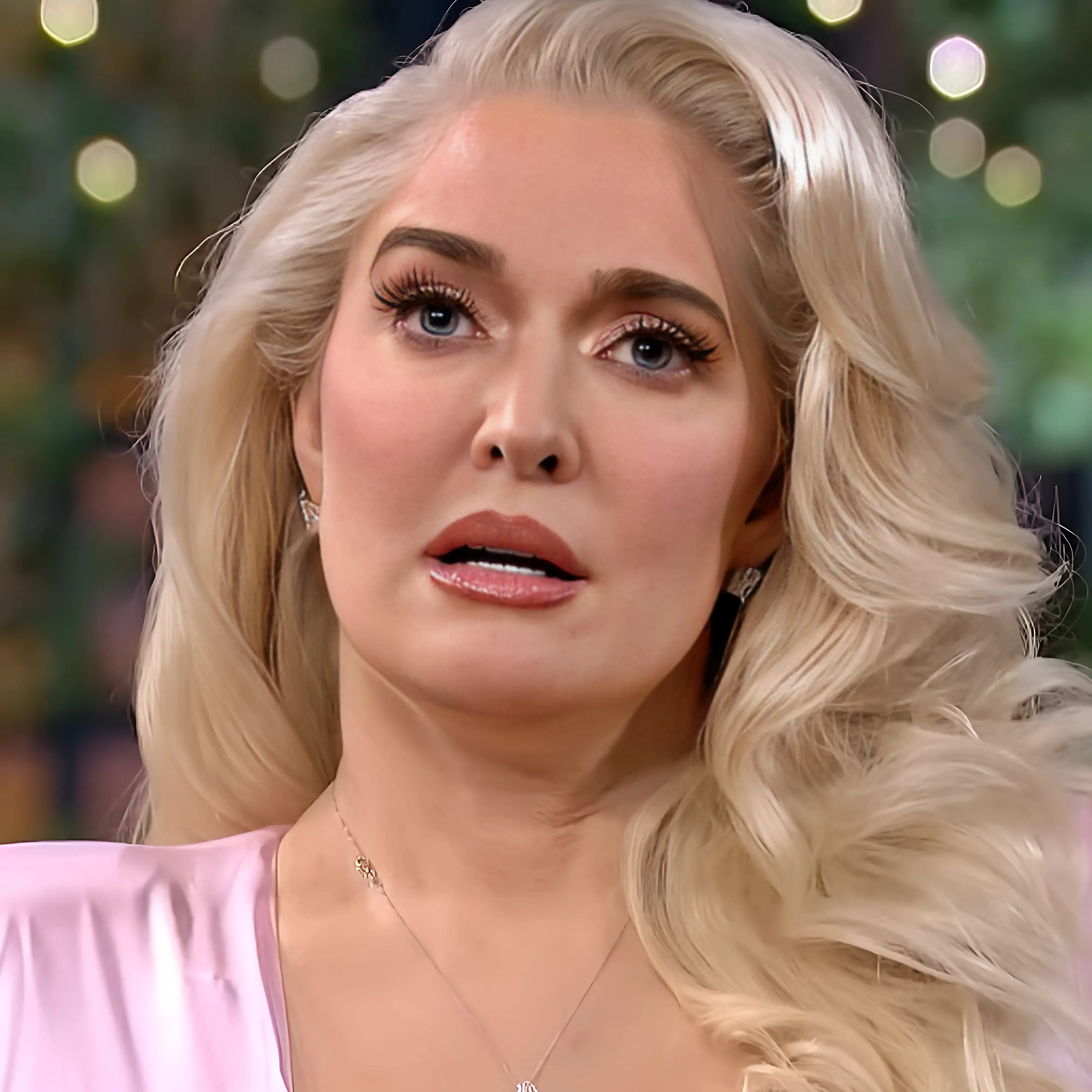 Erika Jayne dubbed ‘prettiest mess’ during ‘Sofa series’