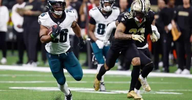 Saquon Barkley stars late on as Philadelphia Eagles beat New Orleans Saints