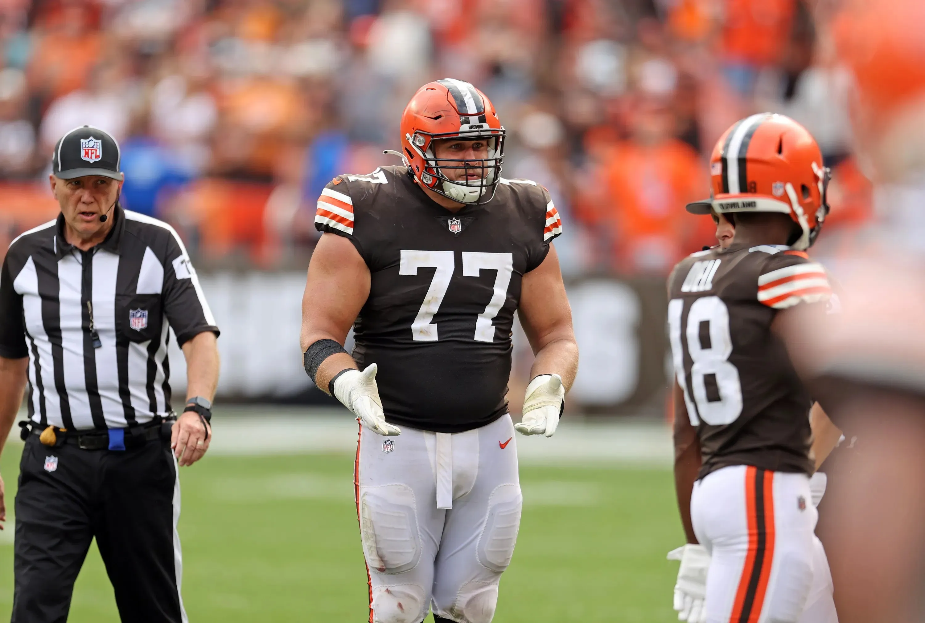 Browns Lose Pro Bowler Against Giants, Forcing Emergency Option