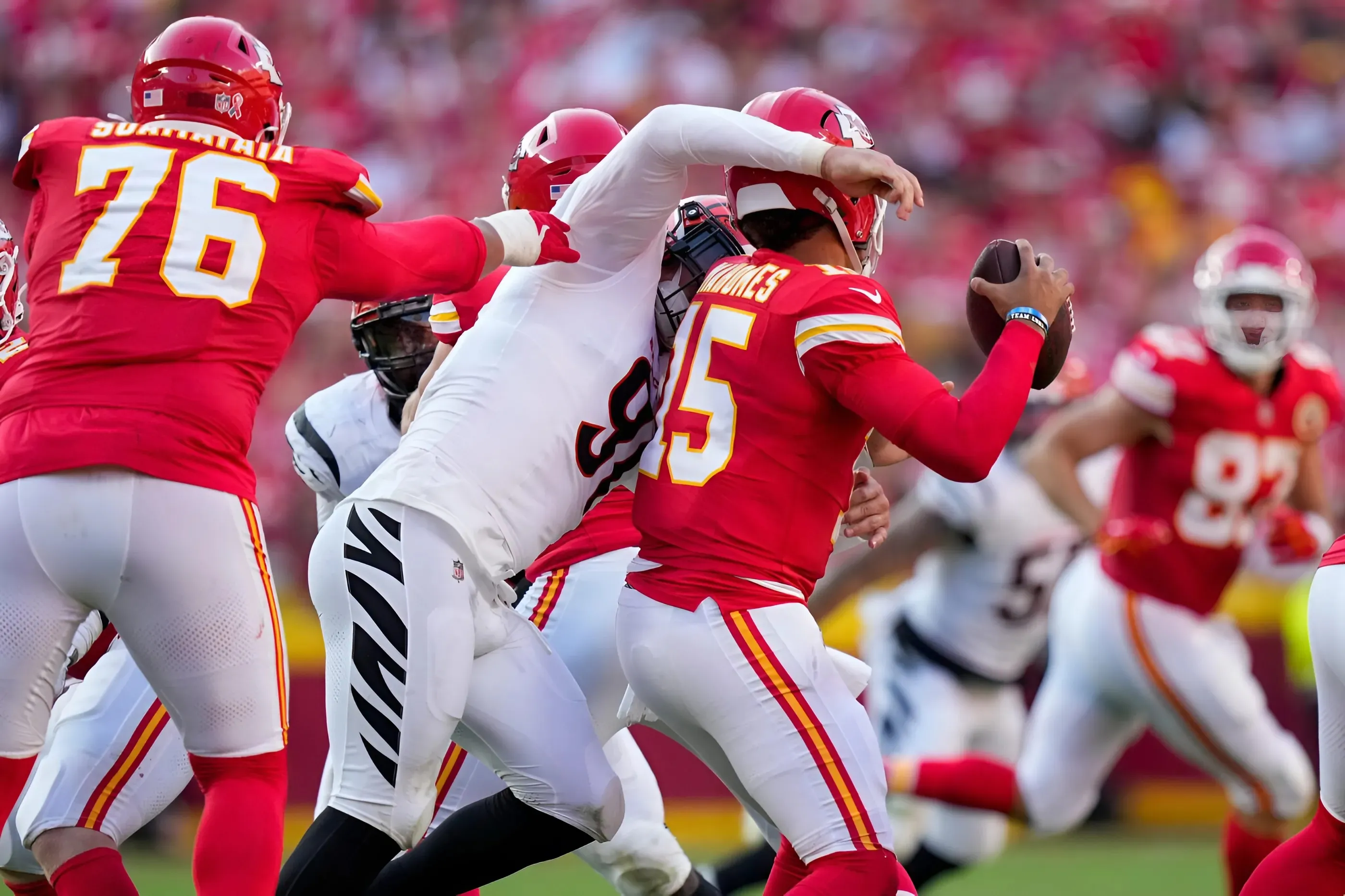 Kansas City Chiefs: Suddenly Benched Key Offensive Starter Ahead of Week 3