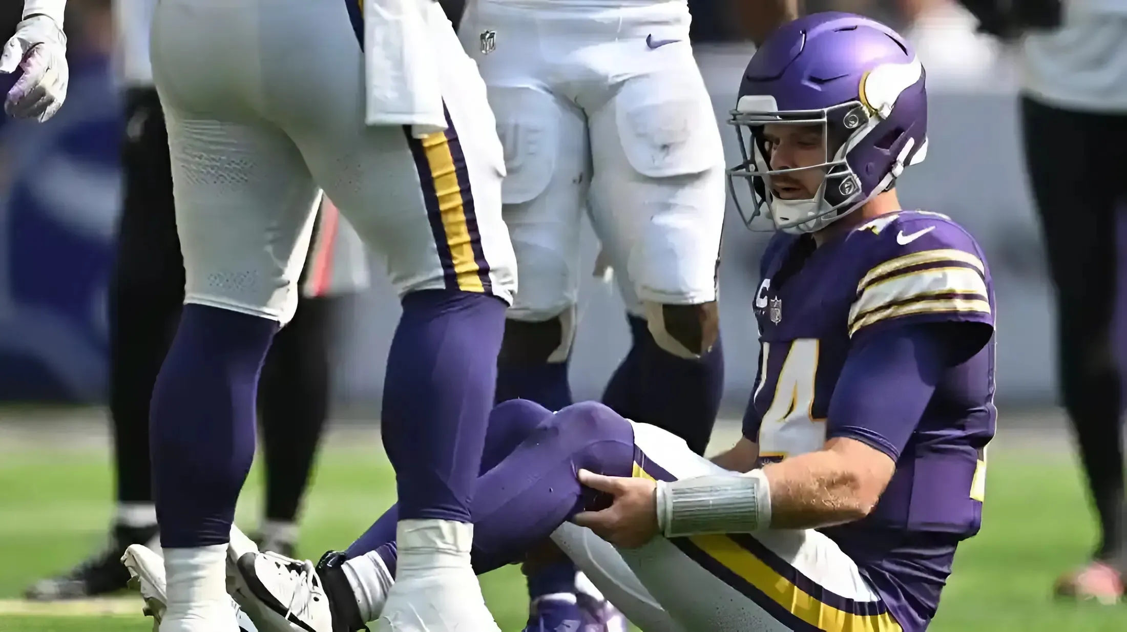 Vikings QB Sam Darnold Shares Initial Update After Knee Injury