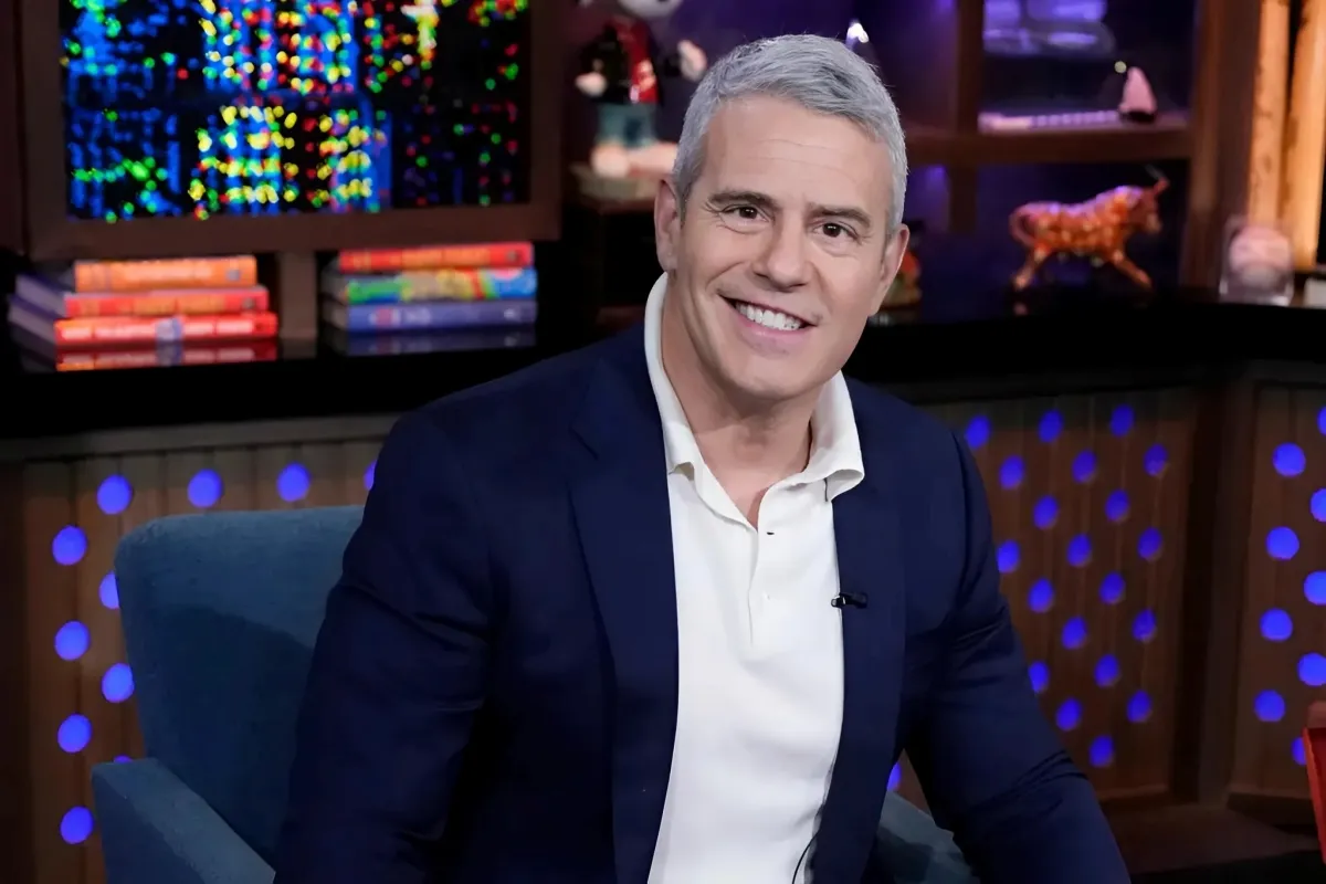 Andy Cohen Explains His Repetitive Coughing on WWHL ngocc