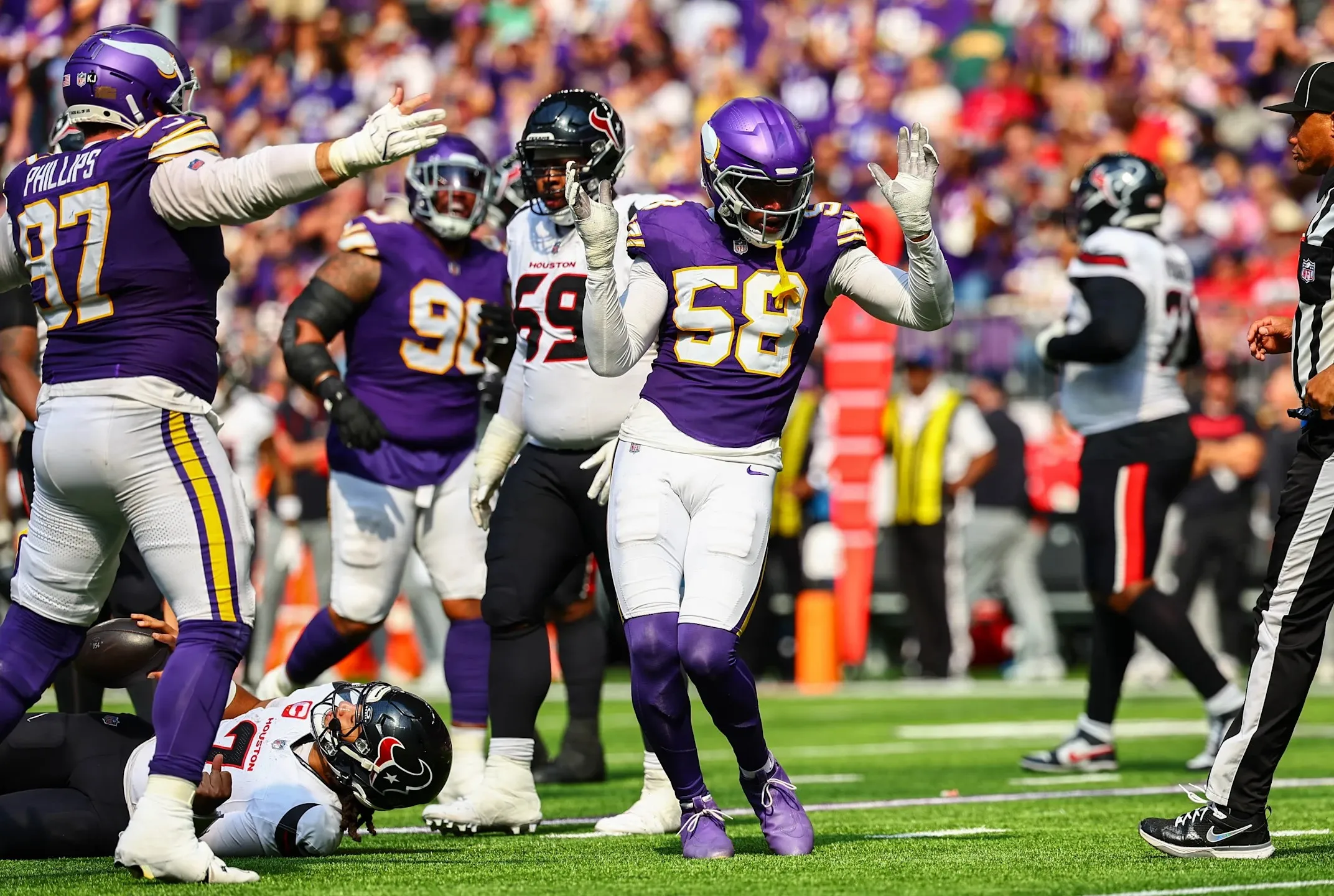 Vikings’ defensive star calls out Texans’ offensive scheme