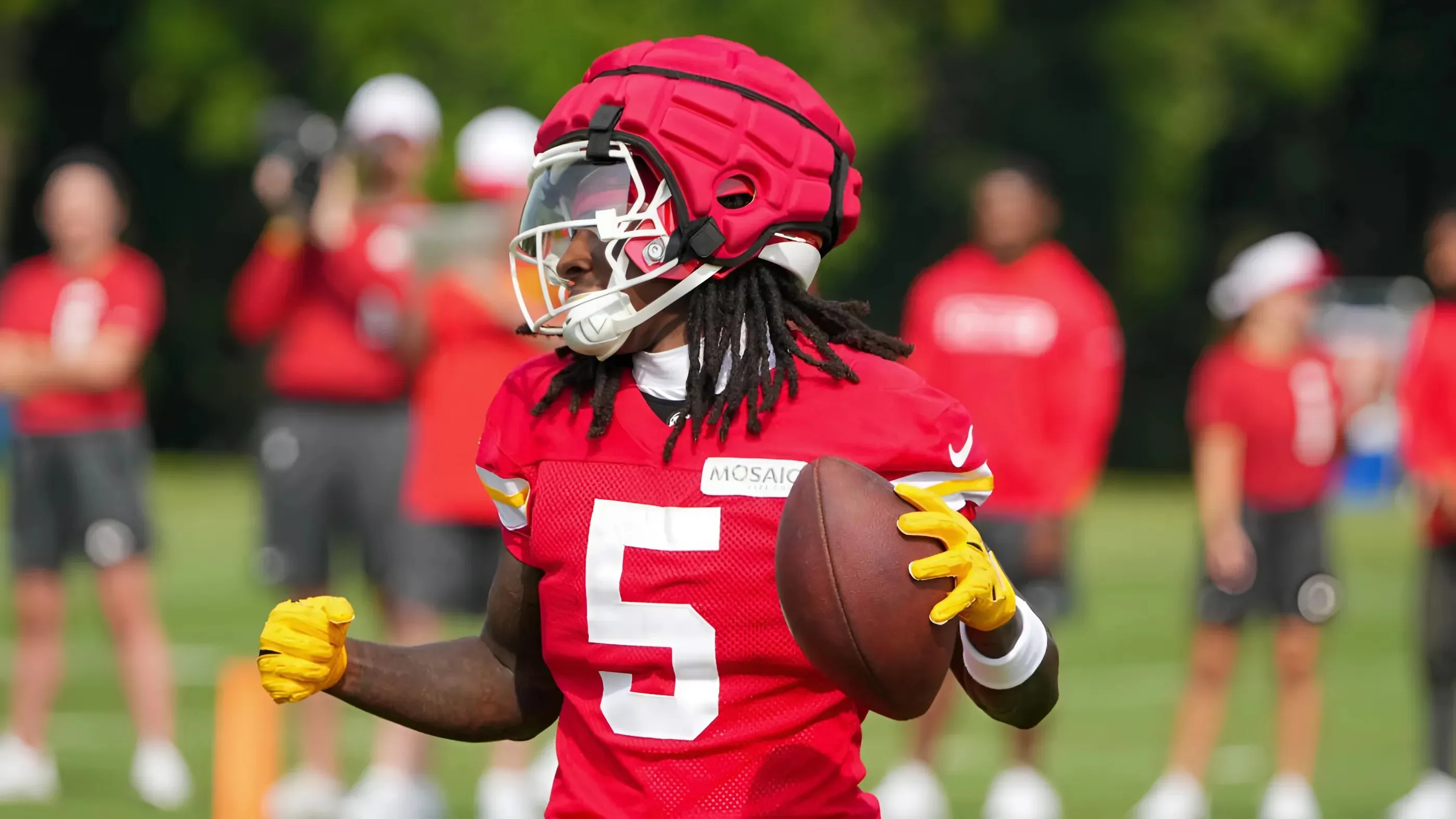 Determined Chiefs WR Hollywood Brown sends stern message to rest of the NFL about his pending return