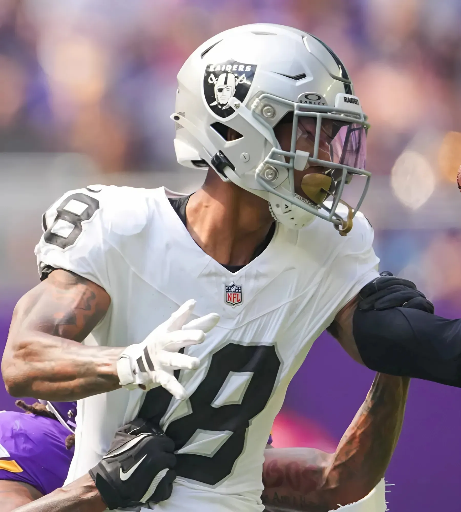 Raiders CB may have committed 'business decision' in Week 3