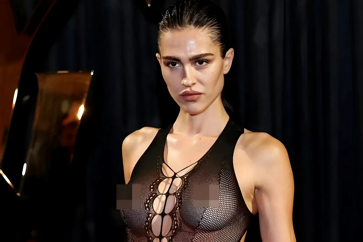 Amelia Gray Hamlin Stuns in Sheer Top Sans Bra at Saint Laurent Show during Paris Fashion Week - lulu