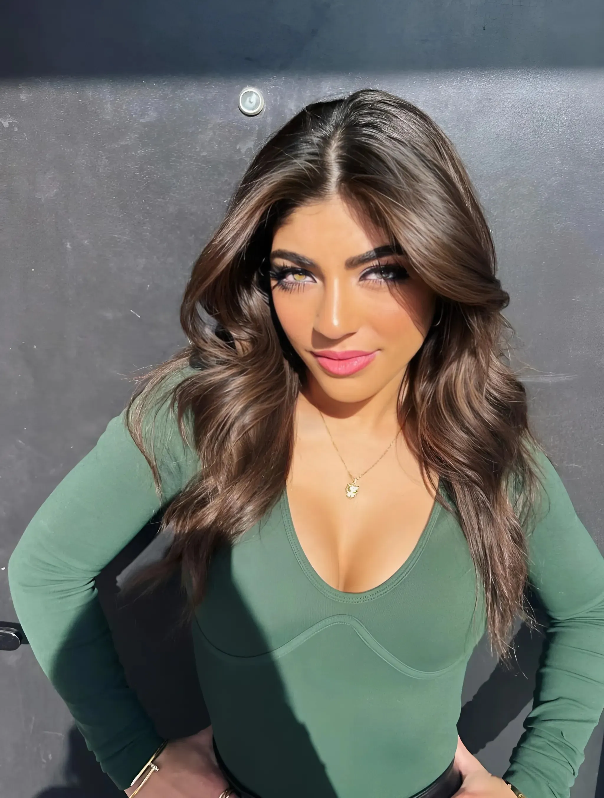 Milania Giudice Shows Off a "Beautiful" Day in the Life at University of Tampa (VIDEO)