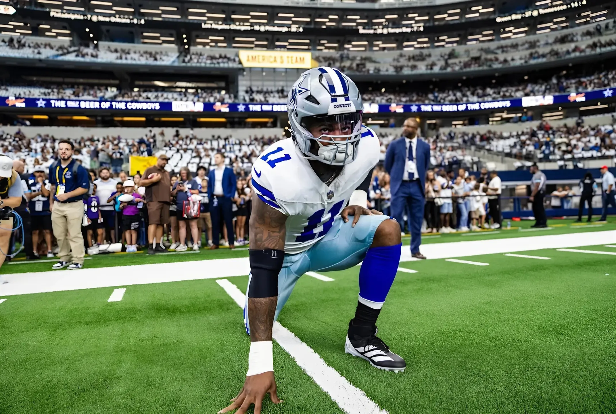 Cowboys' Micah Parsons speaks up about confronting teammates amid struggles