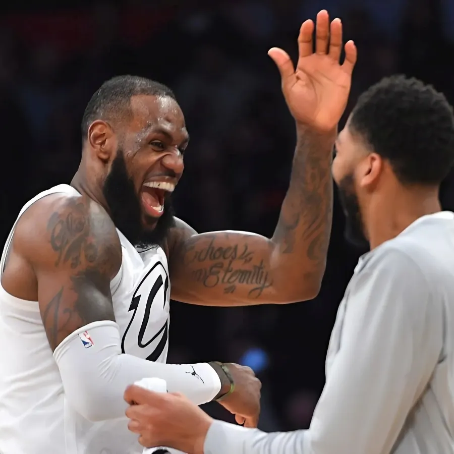 Lakers Trade Pitch Would Move LeBron James for 3 1st-Rounders & More