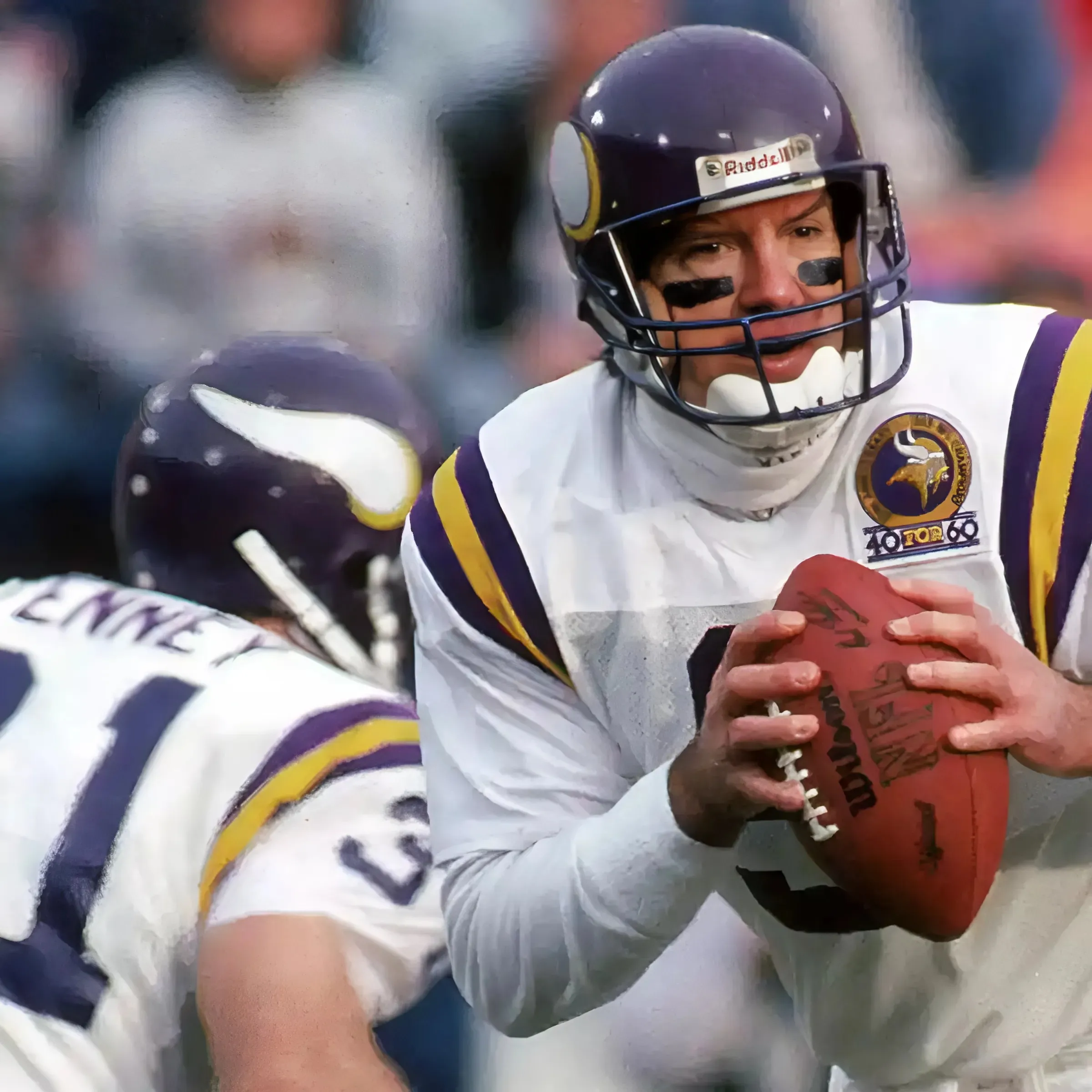 Former Vikings QB Shares Tragic News After Brett Favre Diagnosis