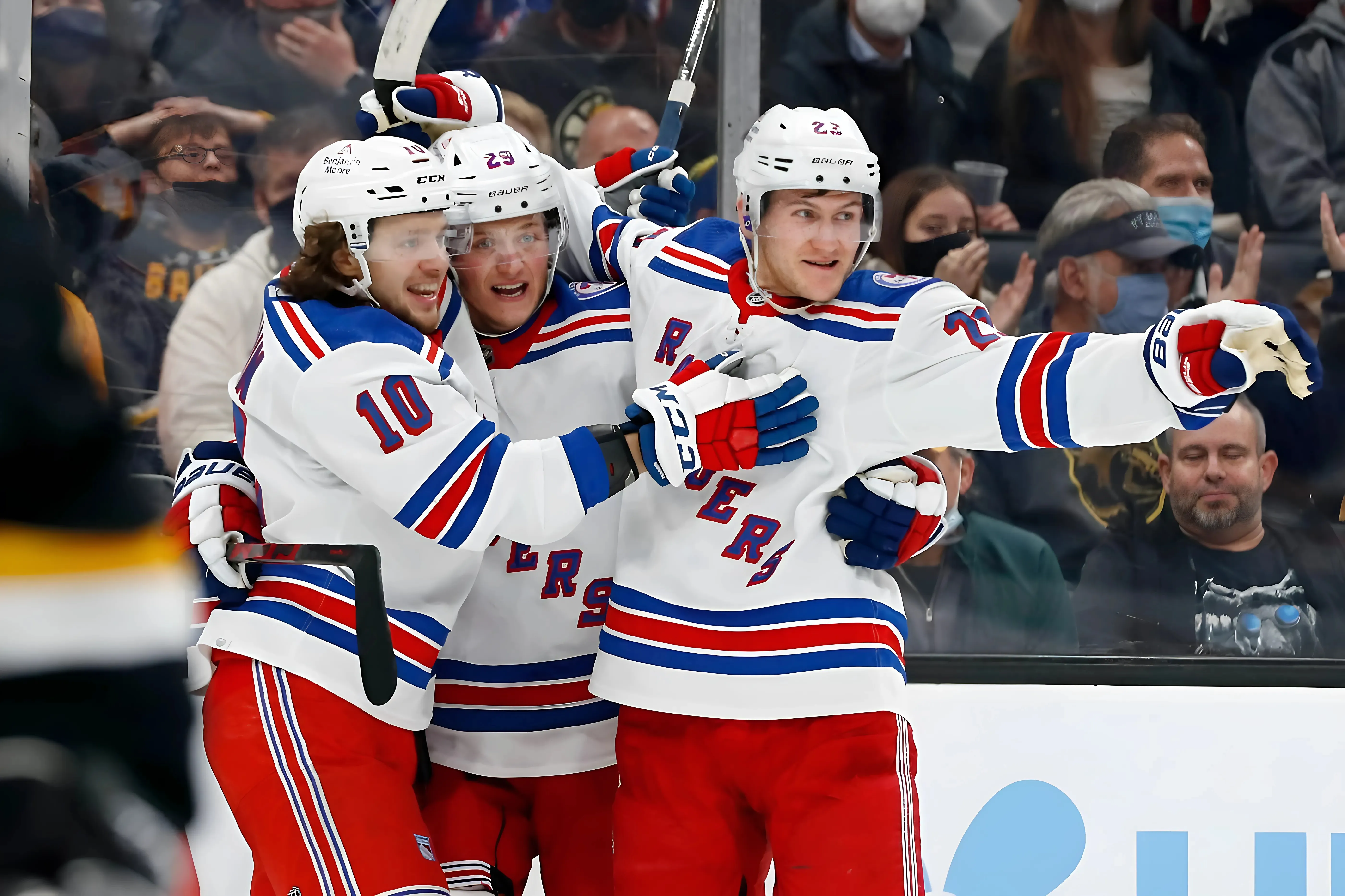 Rangers get mixed bag of updates on Artemi Panarin, Ryan Lindgren