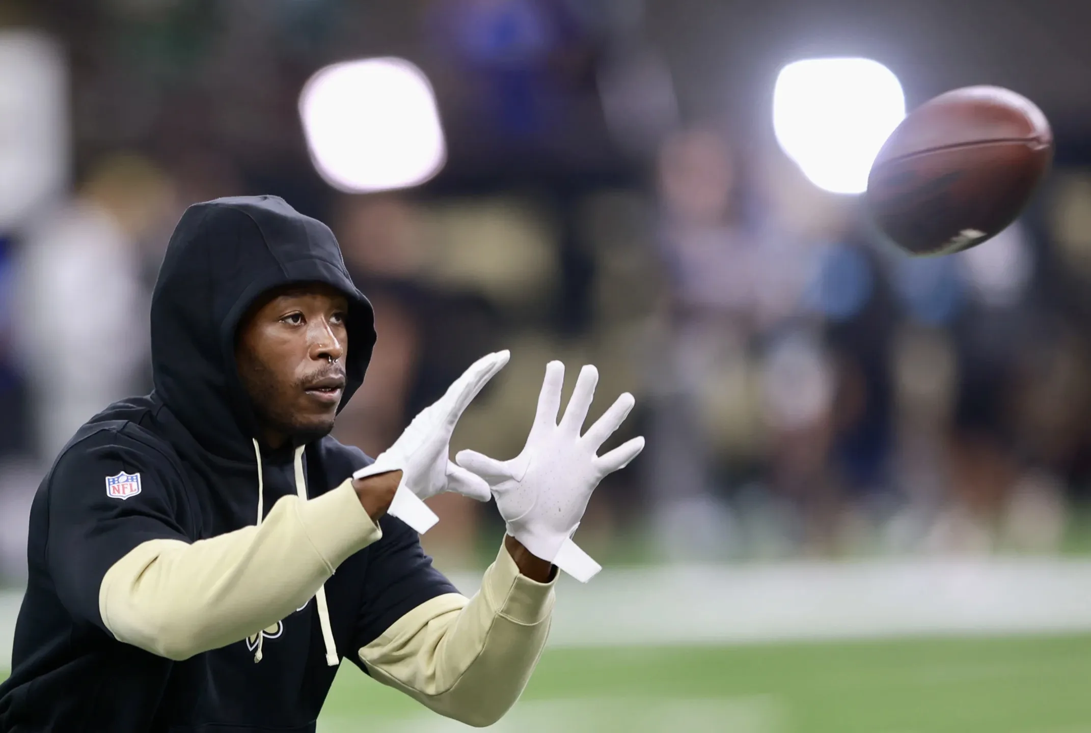 Saints’ Alvin Kamara returns to practice amid injury scare