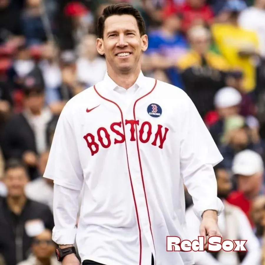 Red Sox's Crаіg Breslow Hіnts At Unсertаіn Offseаson Sрendіng Plаns