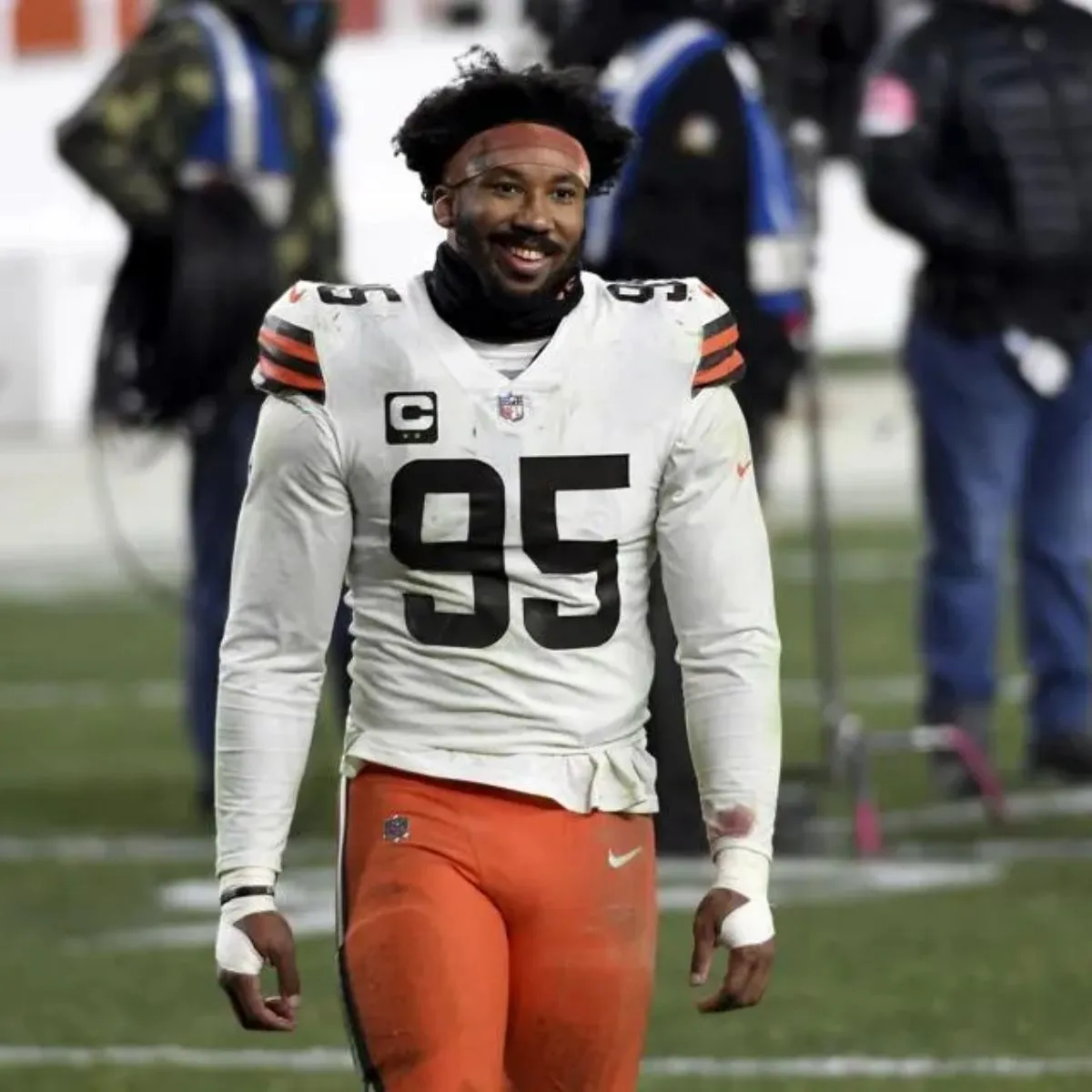 Browns Star Myles Garrett Drops 2-Word Response on Injury Status