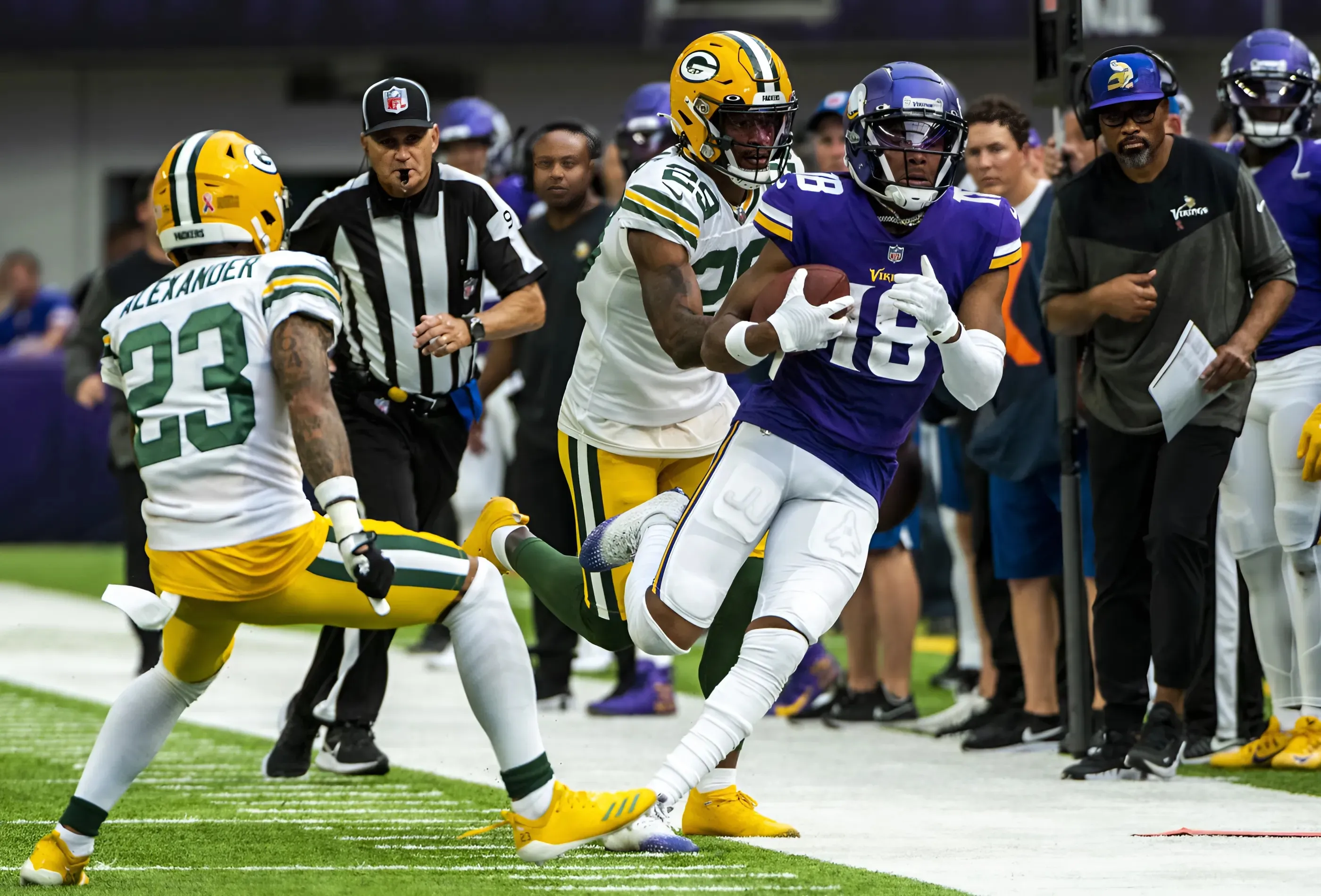 Vikings WR Justin Jefferson Has Strong Words for Packers CB Jaire Alexander Ahead of Week 4