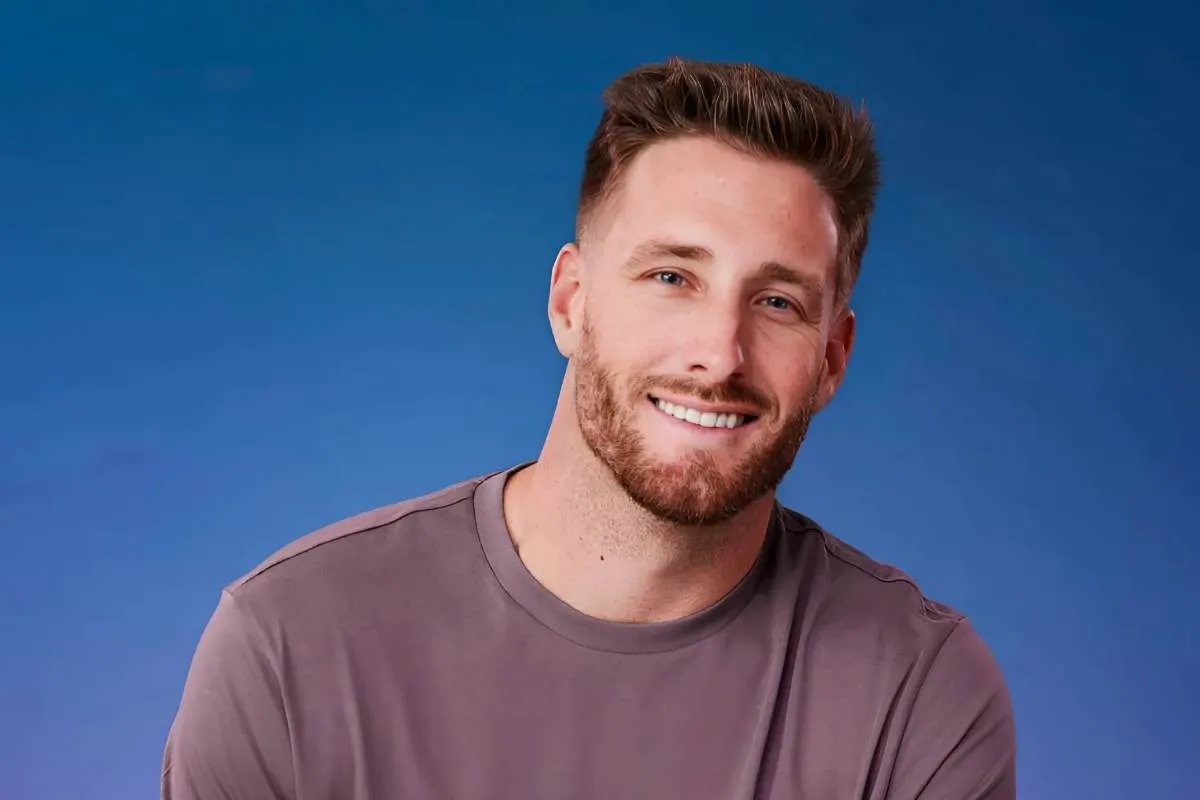 Bachelor Nation Can't Stop Drawing Parallels Between The Bachelorette's Sam M. and Past Contestants tram