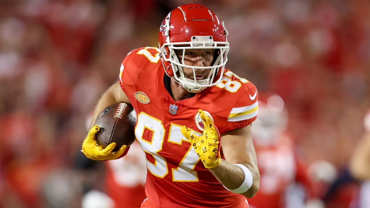 Chiefs’ Travis Kelce Declines Patrick Mahomes’ Offer for Throwback Makeover