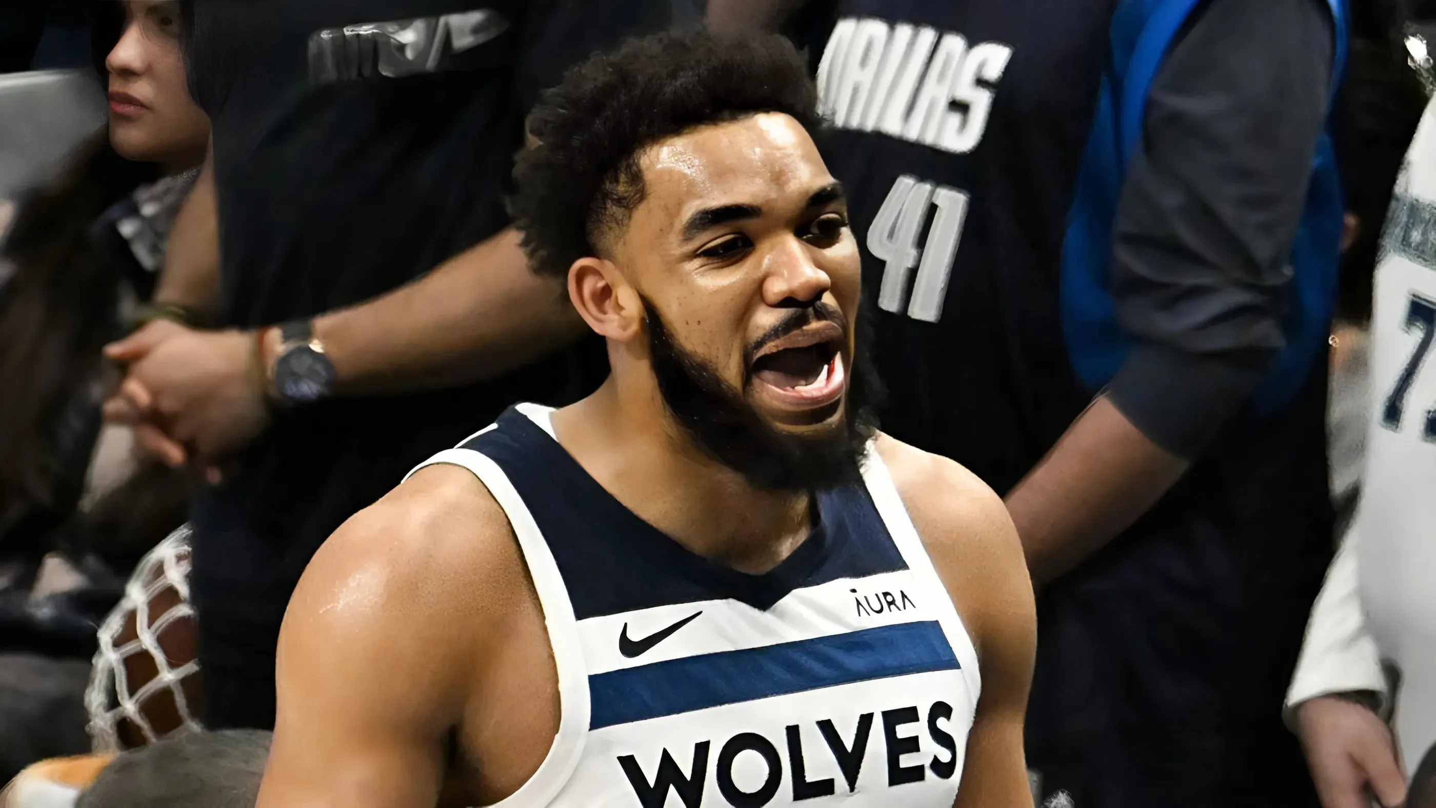 Hornets To Serve As Third Team In Karl-Anthony Towns Trade To Knicks