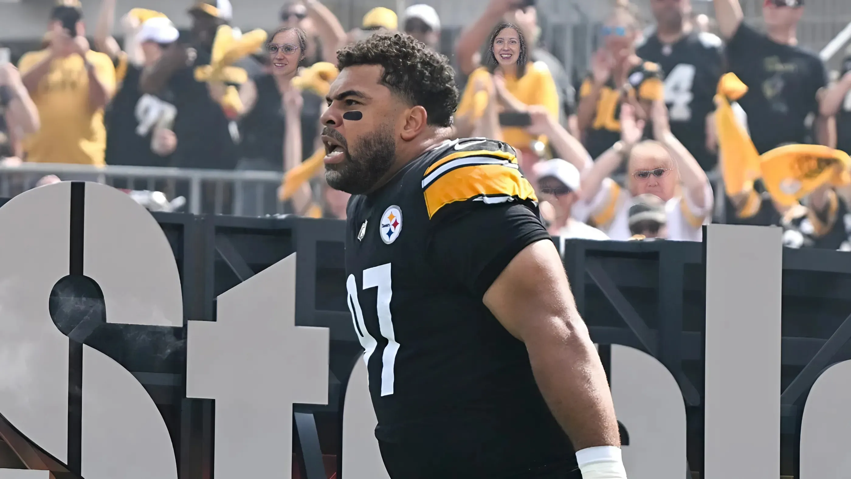 Steelers' Cameron Heyward Notices Huge Difference From Matt Canada's Atrocious Offense To Arthur Smith's Current Unit