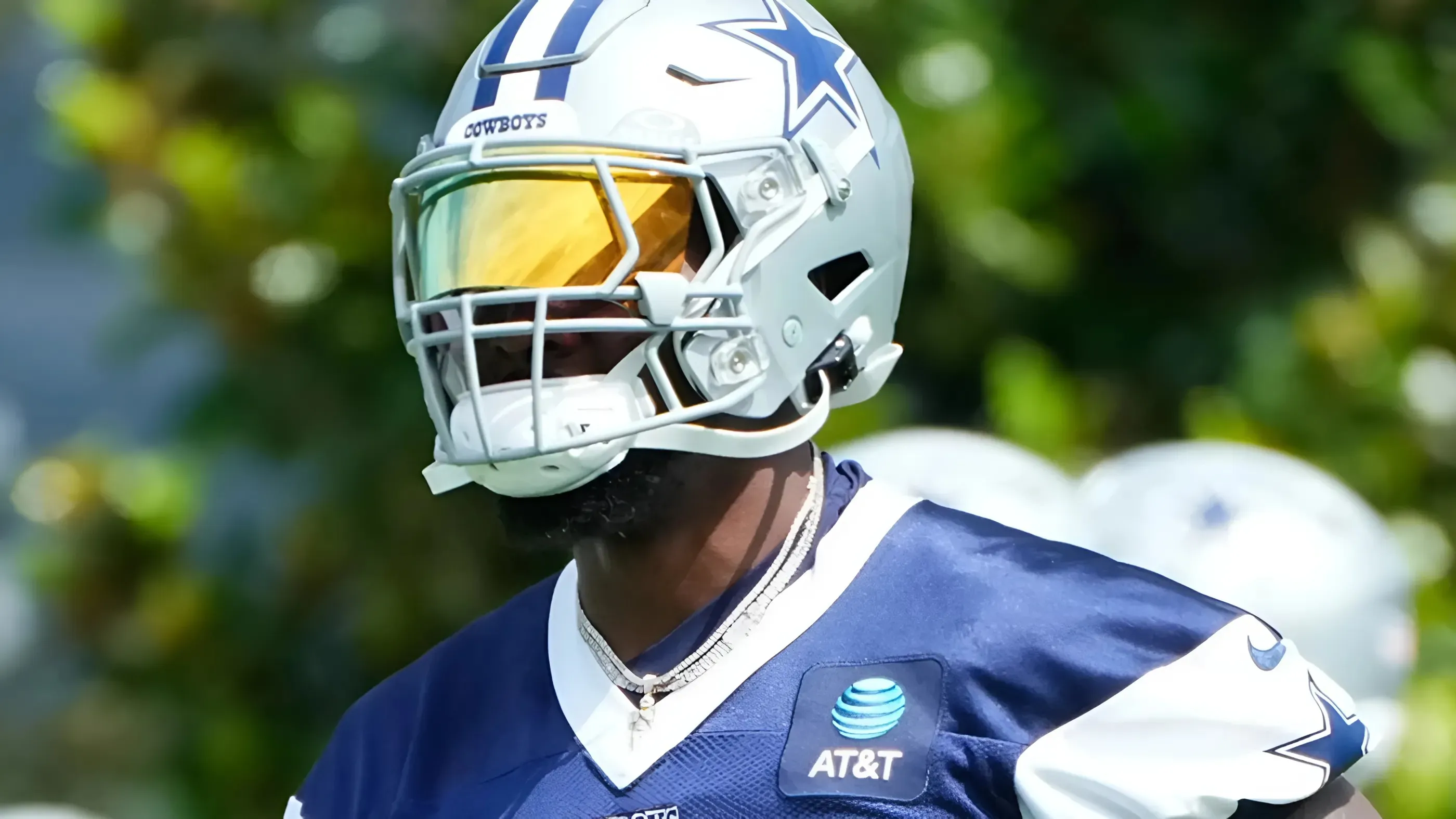 Cowboys Expected To Place DE DeMarcus Lawrence On IR