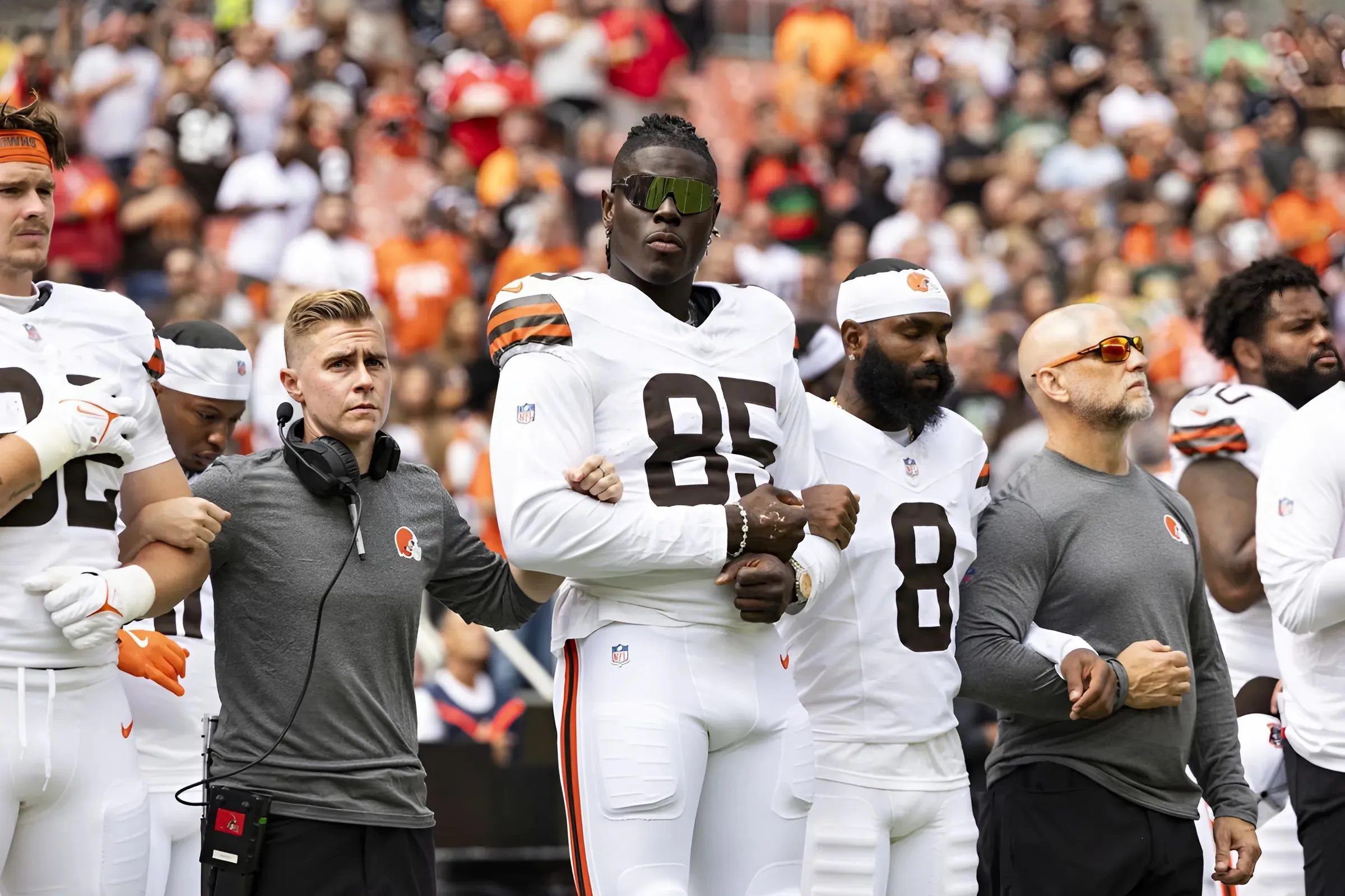 Browns lose David Njoku for Raiders matchup with ankle injury