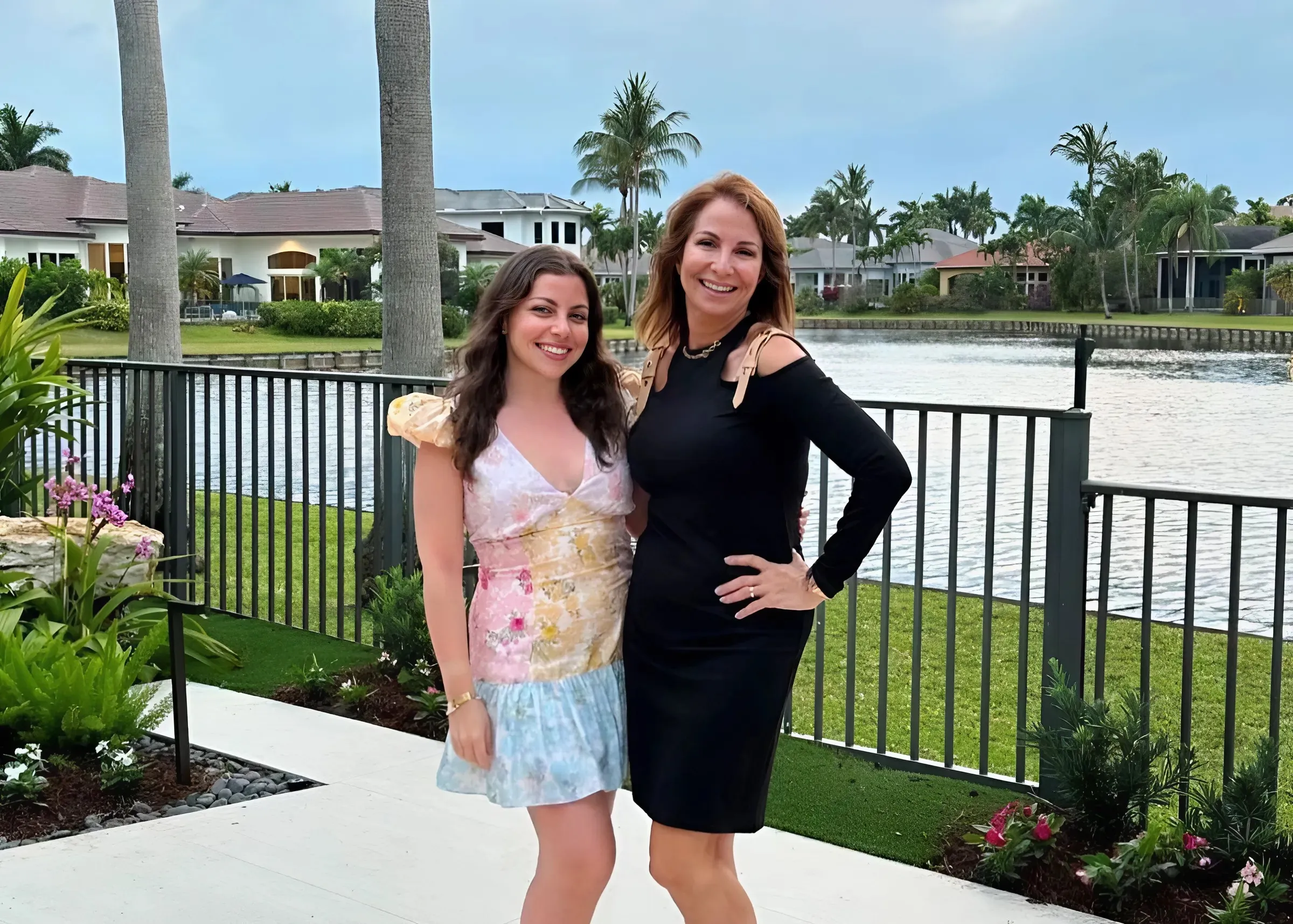 PHOTO: Jill Zarin is Accused of Making Daughter Ally’s Engagement “About Herself” After Wearing Strikingly Similar Dress to the Event as Fans React, See Pic-quang