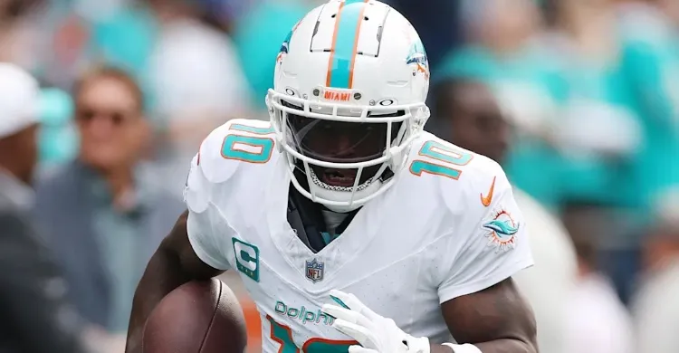 Even Tyreek Hill knows the Dolphins are doomed at quarterback